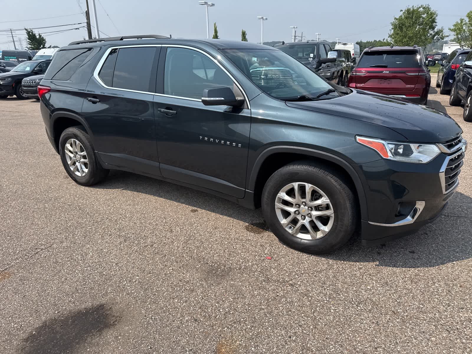 Thumbnail: 2021 Chevrolet Traverse - 9