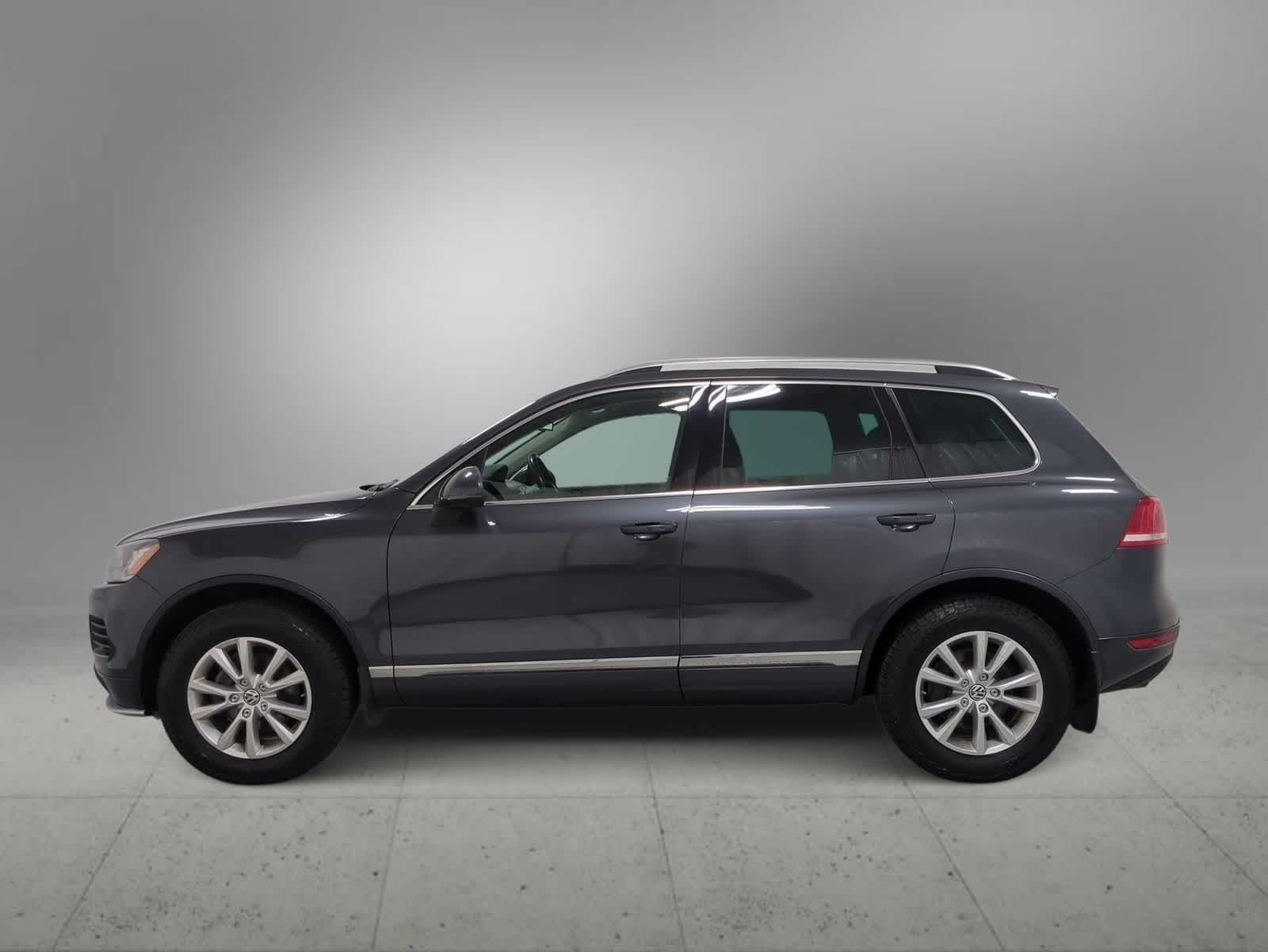Thumbnail: 2014 Volkswagen Touareg - 5