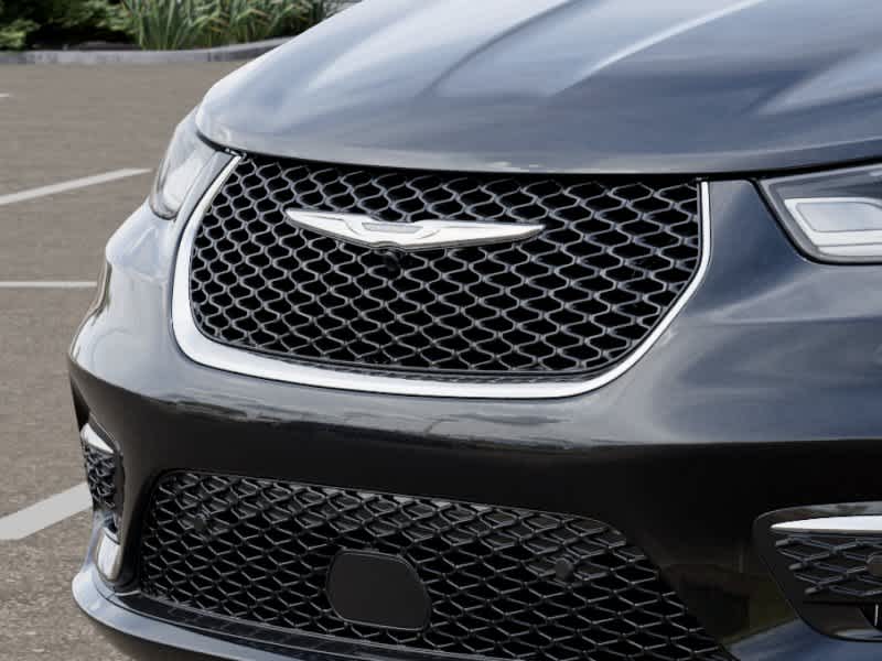 Thumbnail: 2026 Chrysler Pacifica - 11