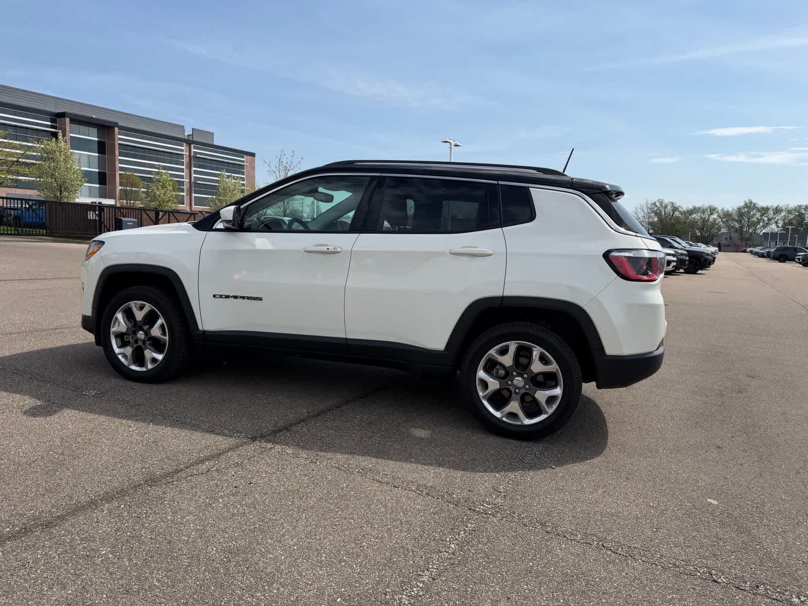 Thumbnail: 2019 Jeep Compass - 26