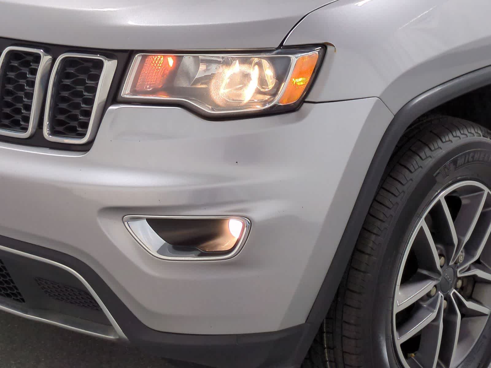 Thumbnail: 2019 Jeep Grand Cherokee - 11