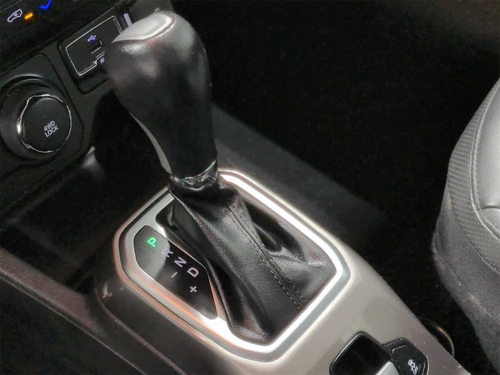 Thumbnail: 2021 Jeep Renegade - 33