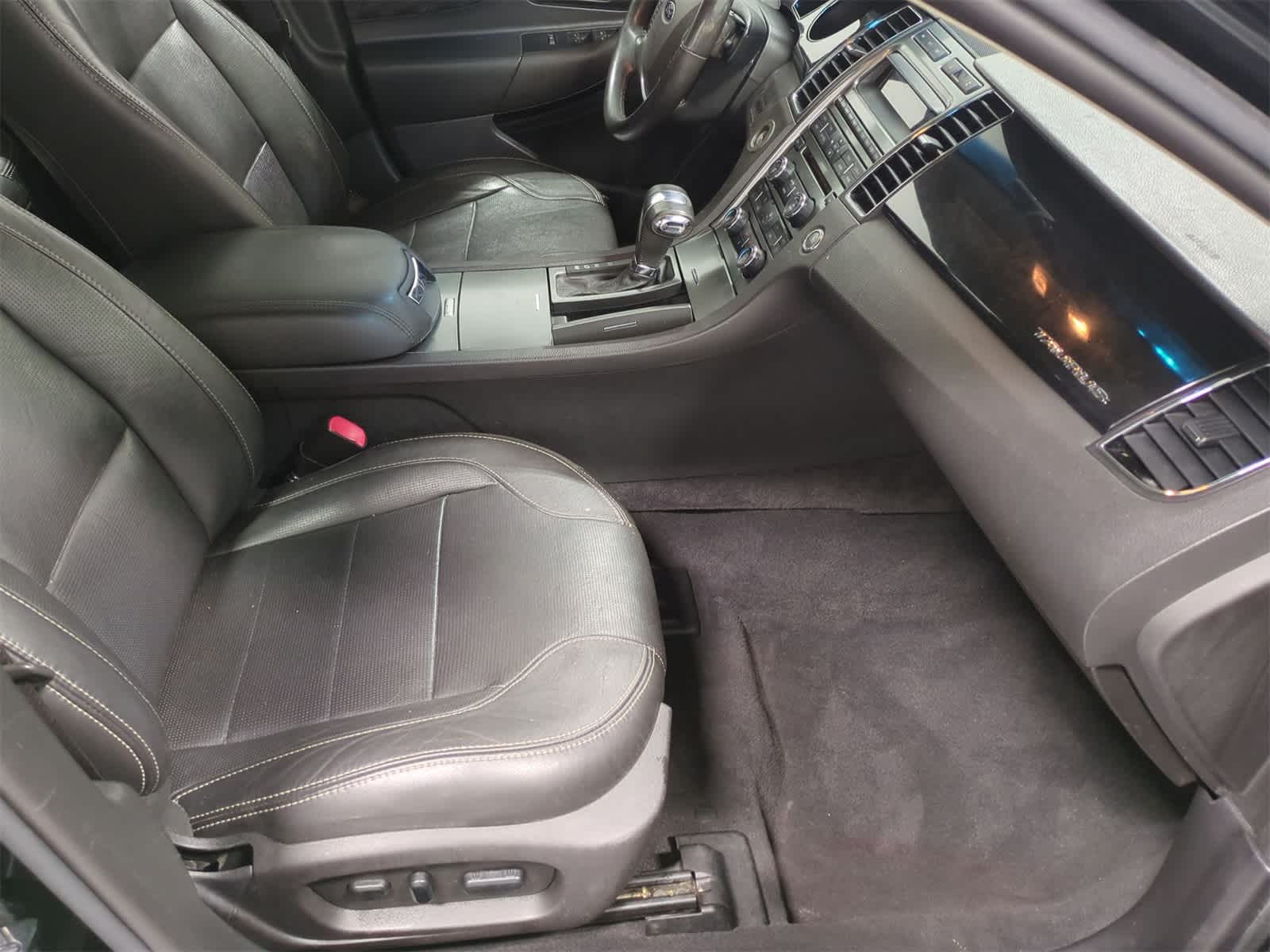 Thumbnail: 2010 Ford Taurus - 22
