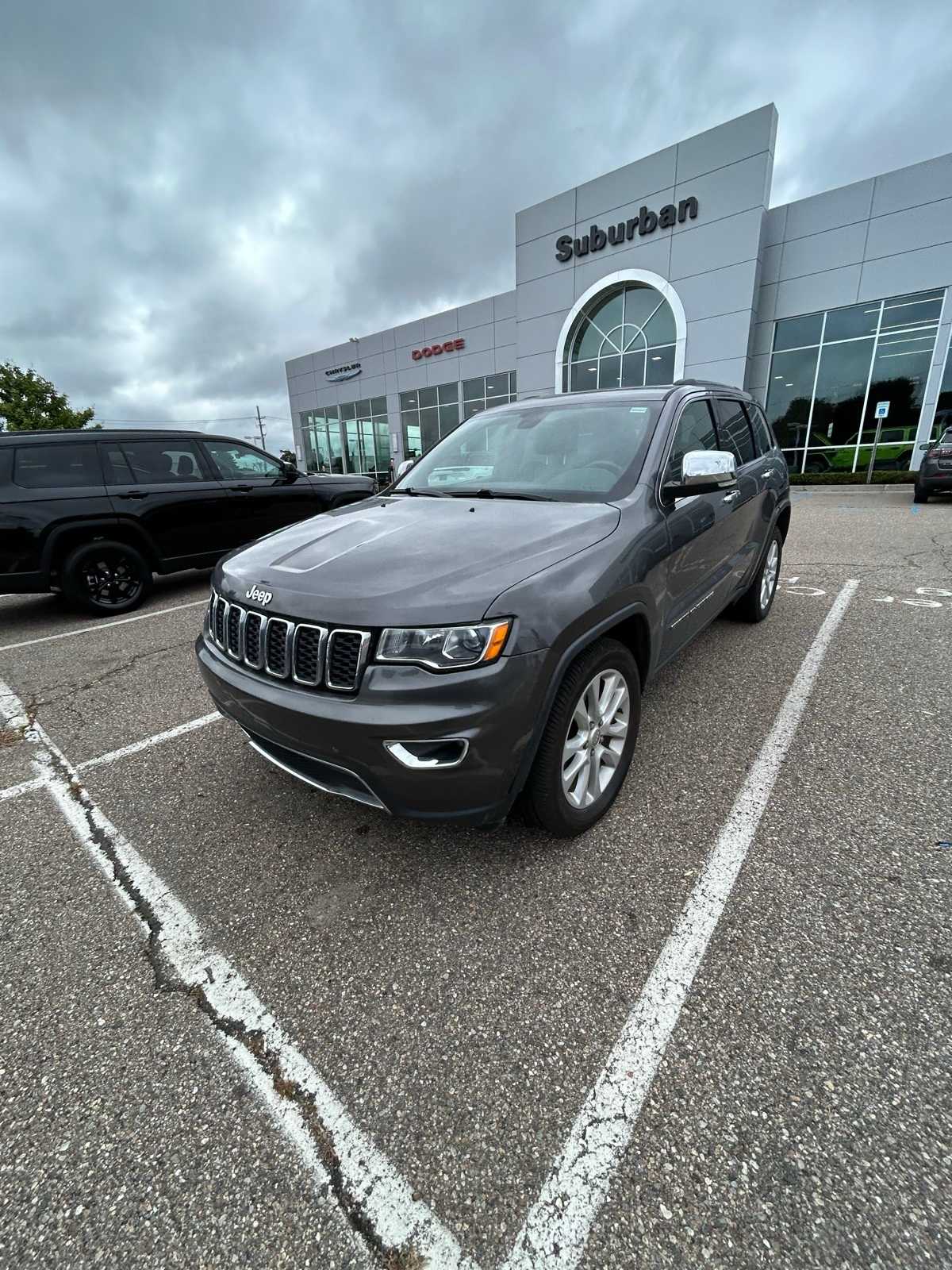 Thumbnail: 2017 Jeep Grand Cherokee - 2