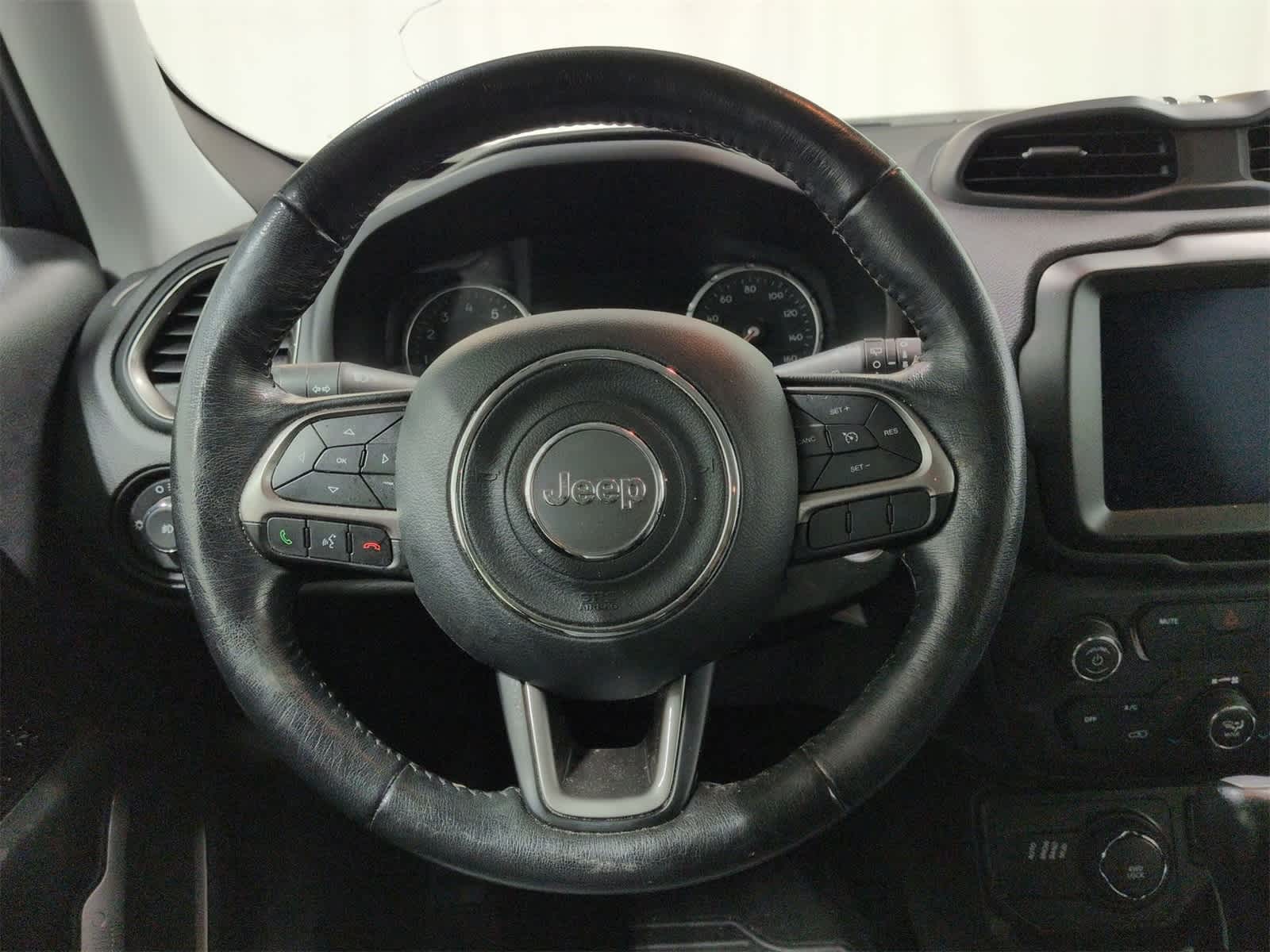 Thumbnail: 2021 Jeep Renegade - 23