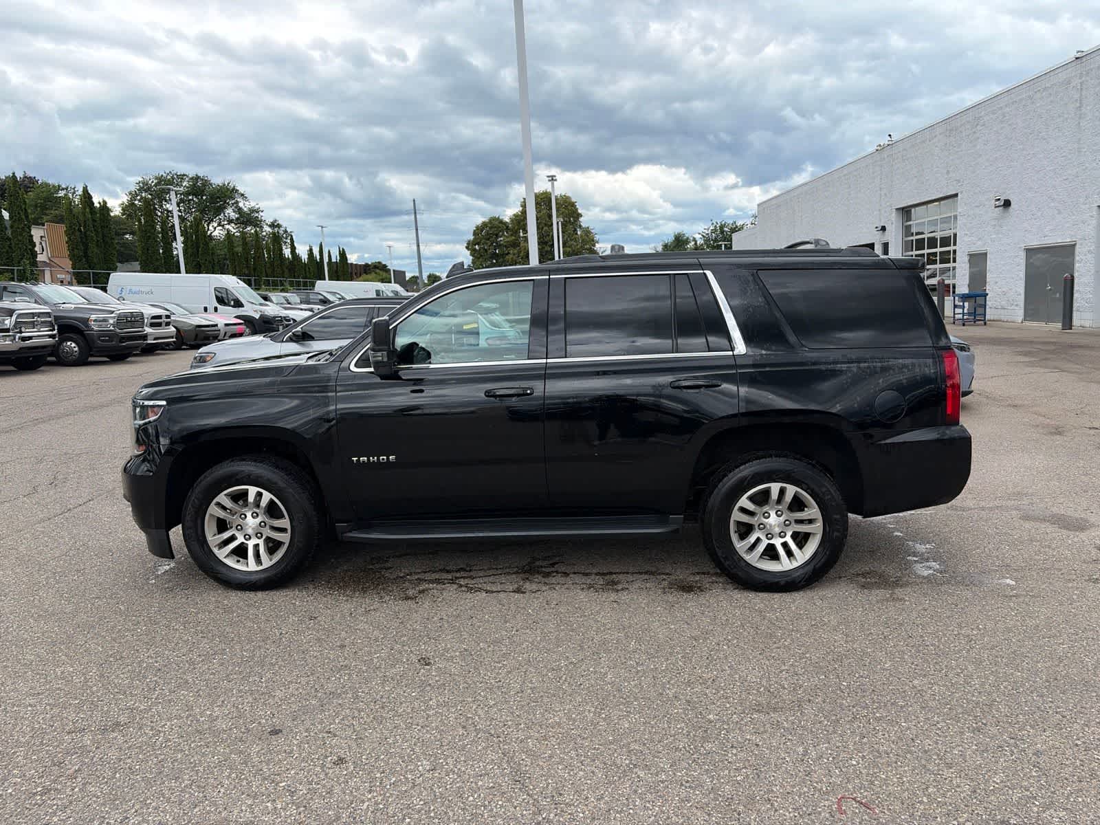 Thumbnail: 2018 Chevrolet Tahoe - 23