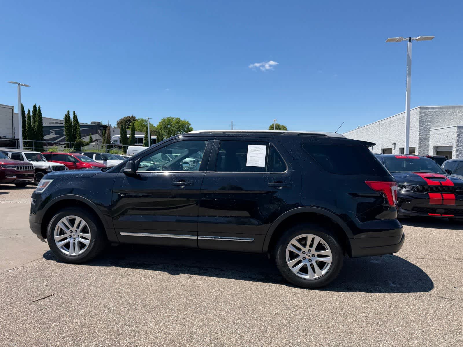Thumbnail: 2019 Ford Explorer - 24