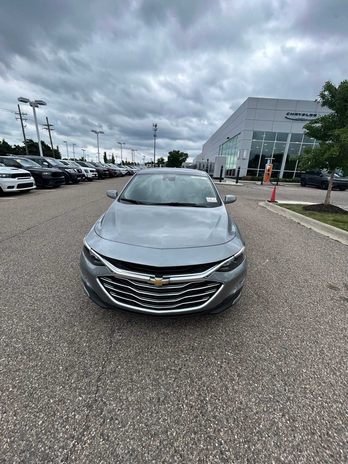 Thumbnail: 2023 Chevrolet Malibu - 7