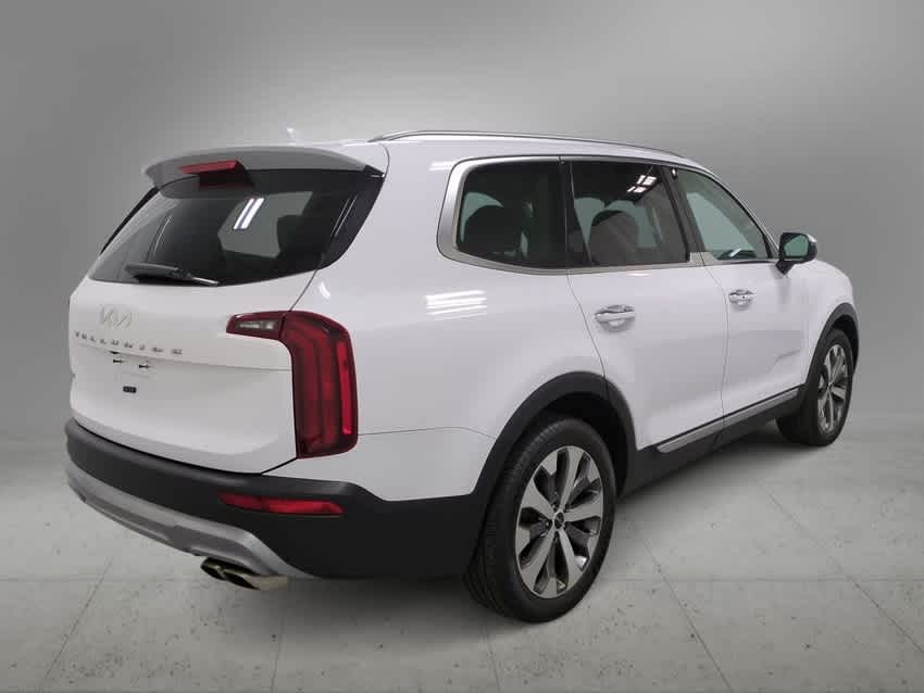 2022 Kia Telluride S 8