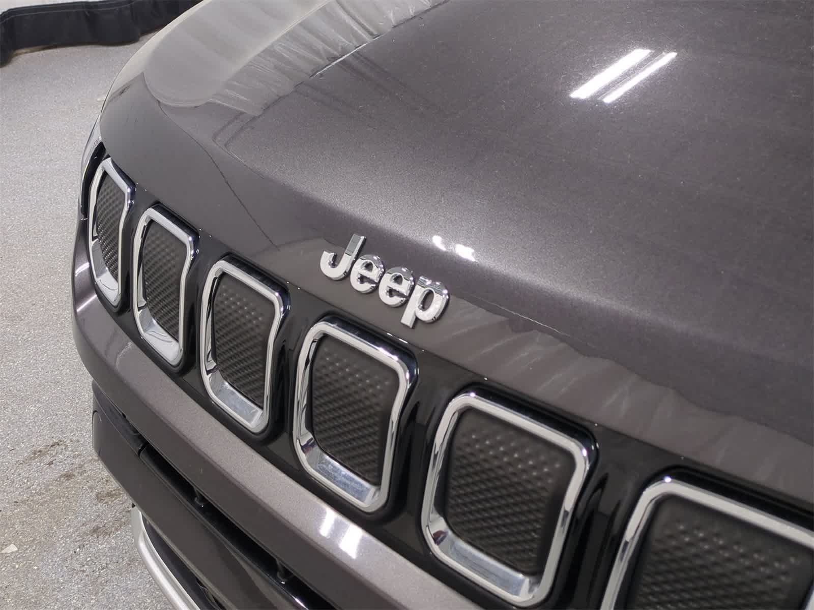 2022 Jeep Compass Limited 12