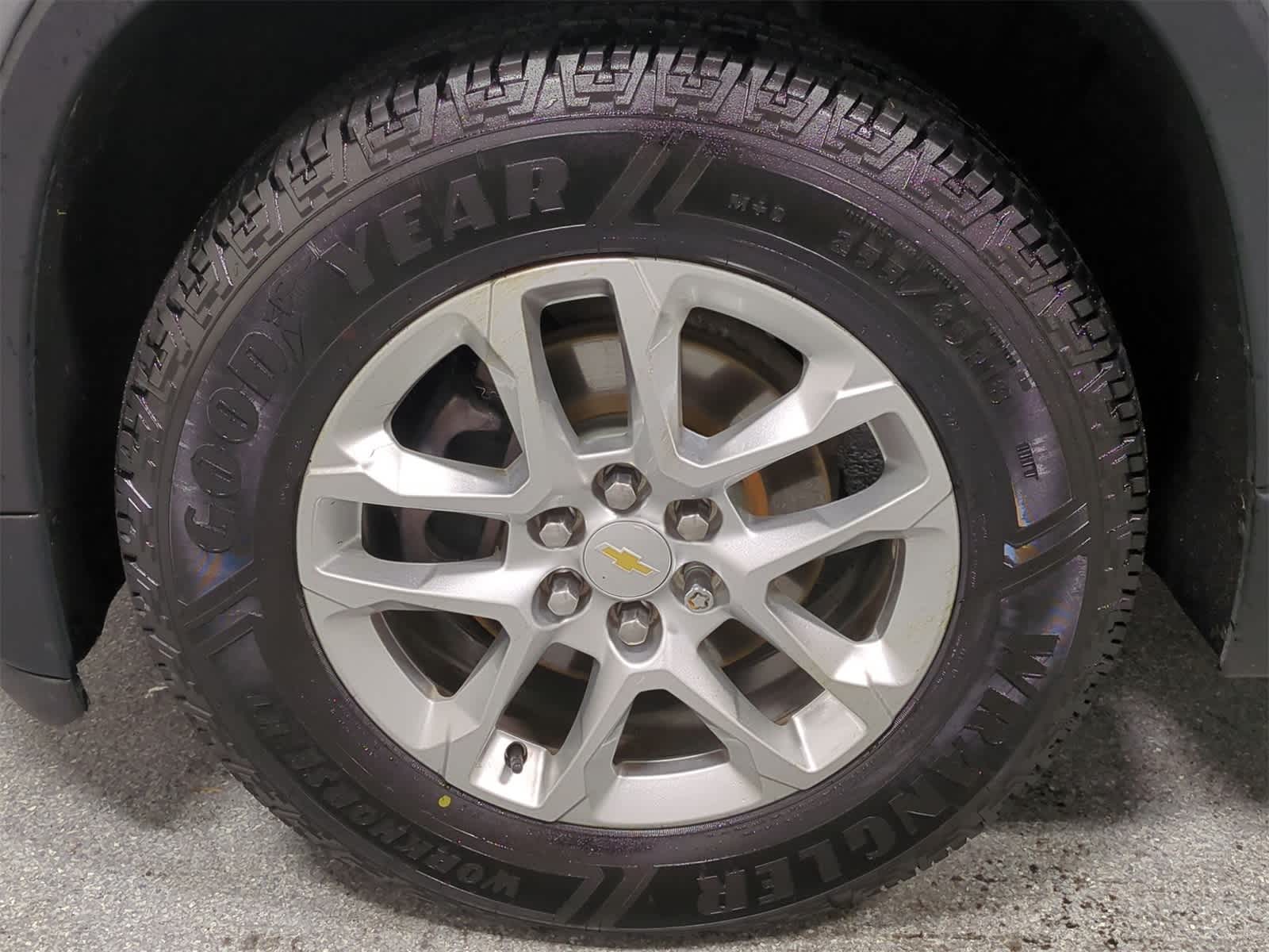 Thumbnail: 2018 Chevrolet Traverse - 14
