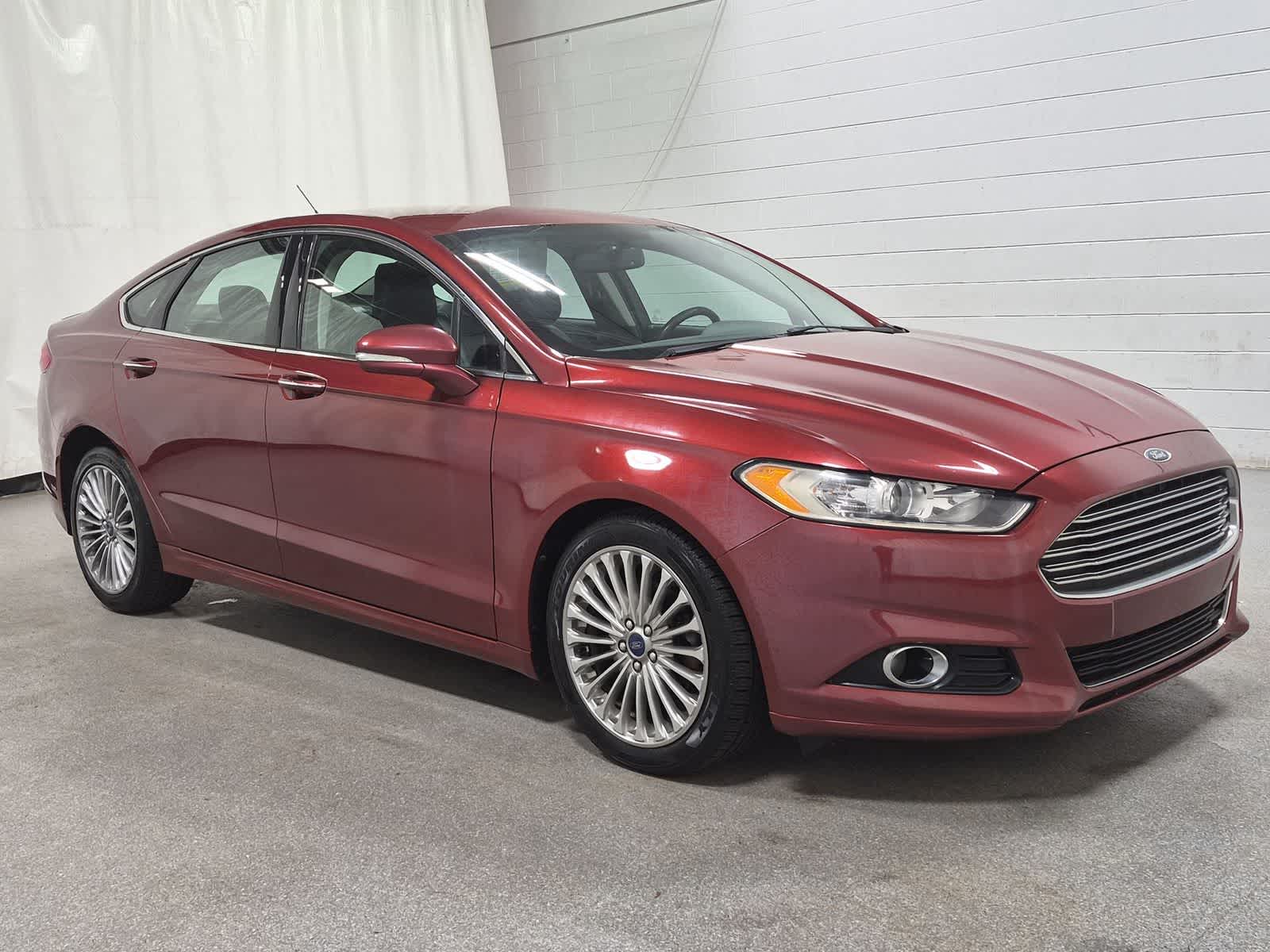Thumbnail: 2014 Ford Fusion - 16