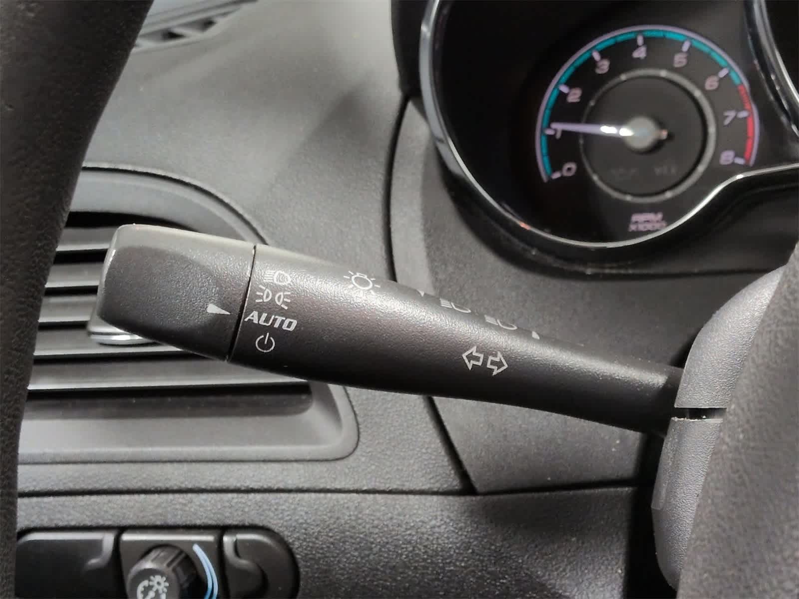 Thumbnail: 2009 Chevrolet Malibu - 27