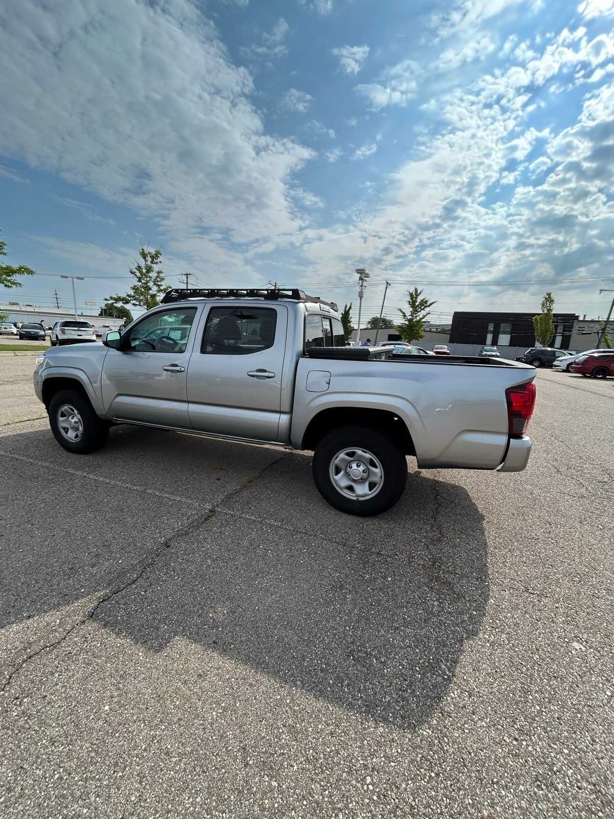 Thumbnail: 2023 Toyota Tacoma - 27
