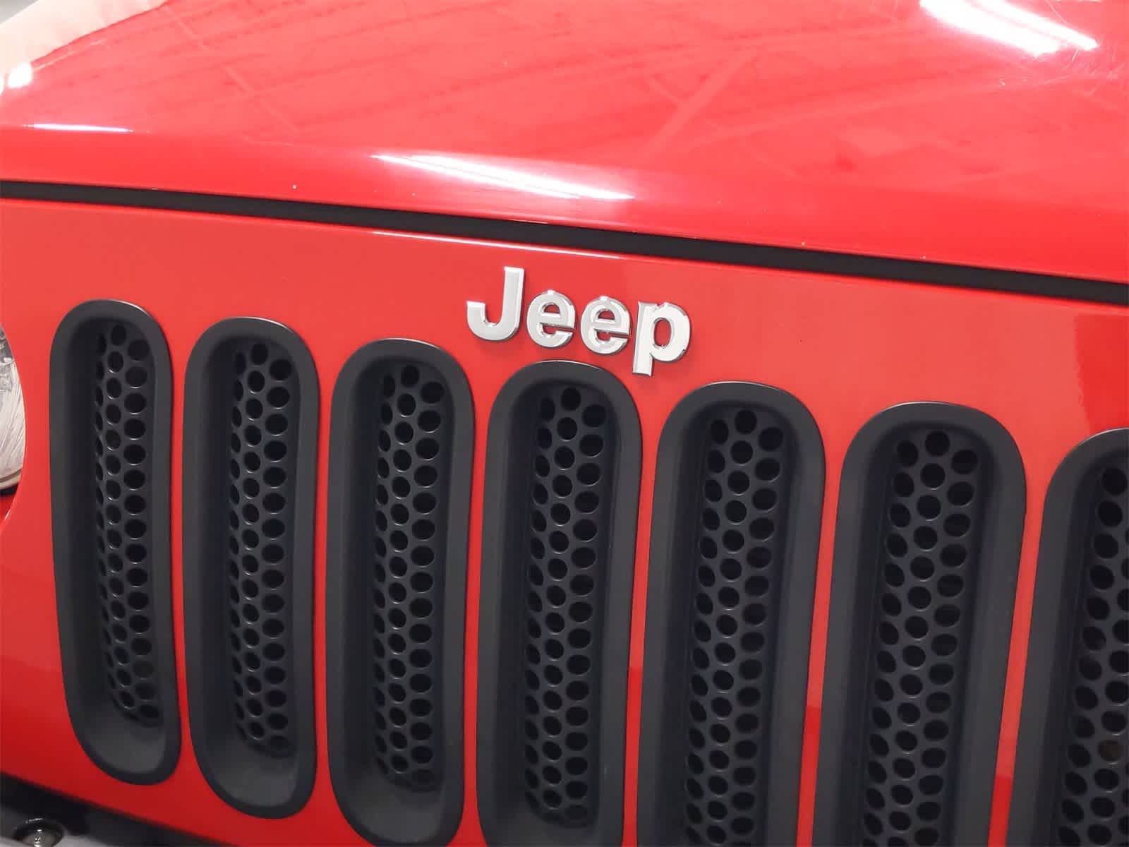 Thumbnail: 2018 Jeep Wrangler - 19