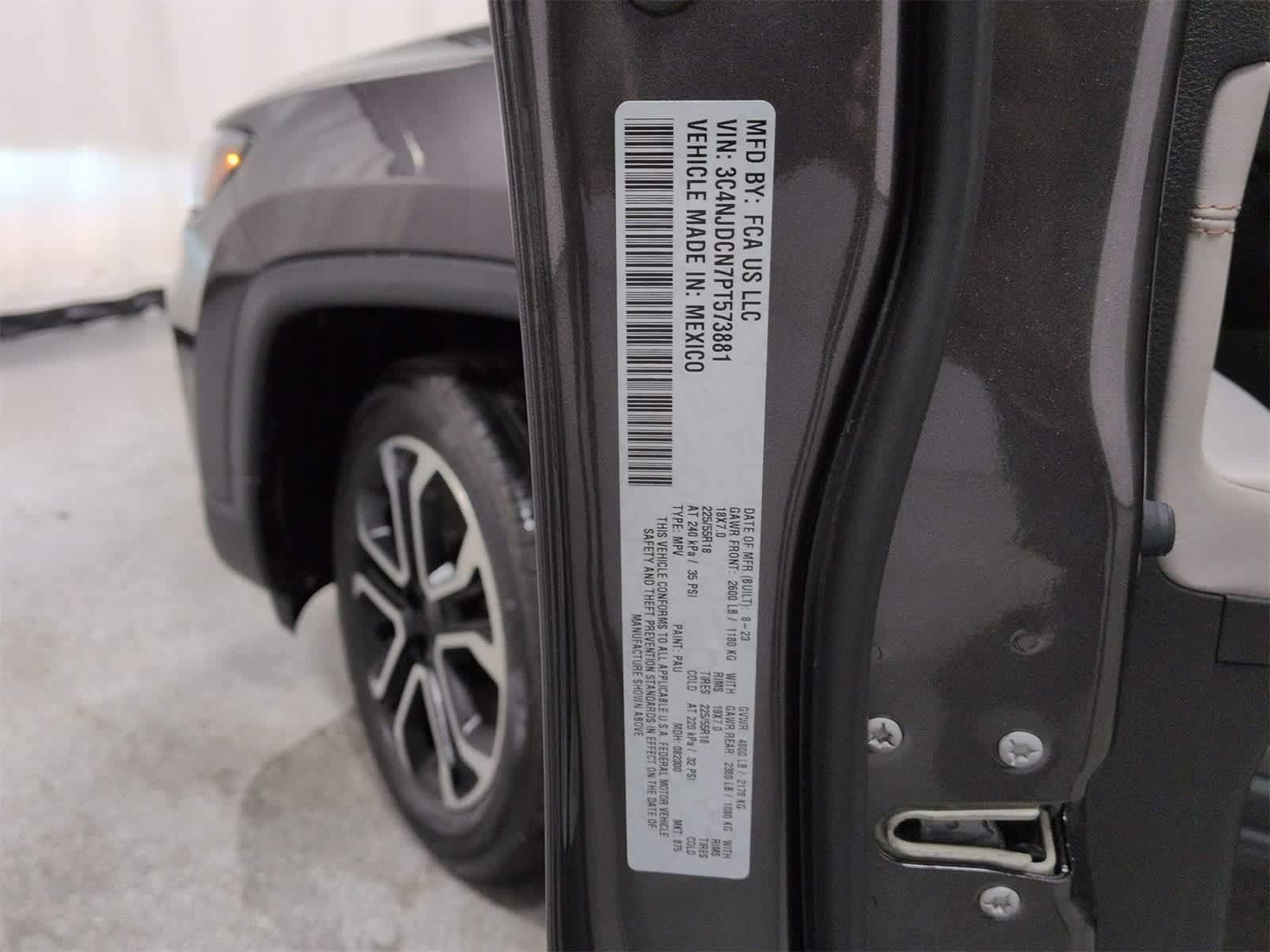 Thumbnail: 2023 Jeep Compass - 35