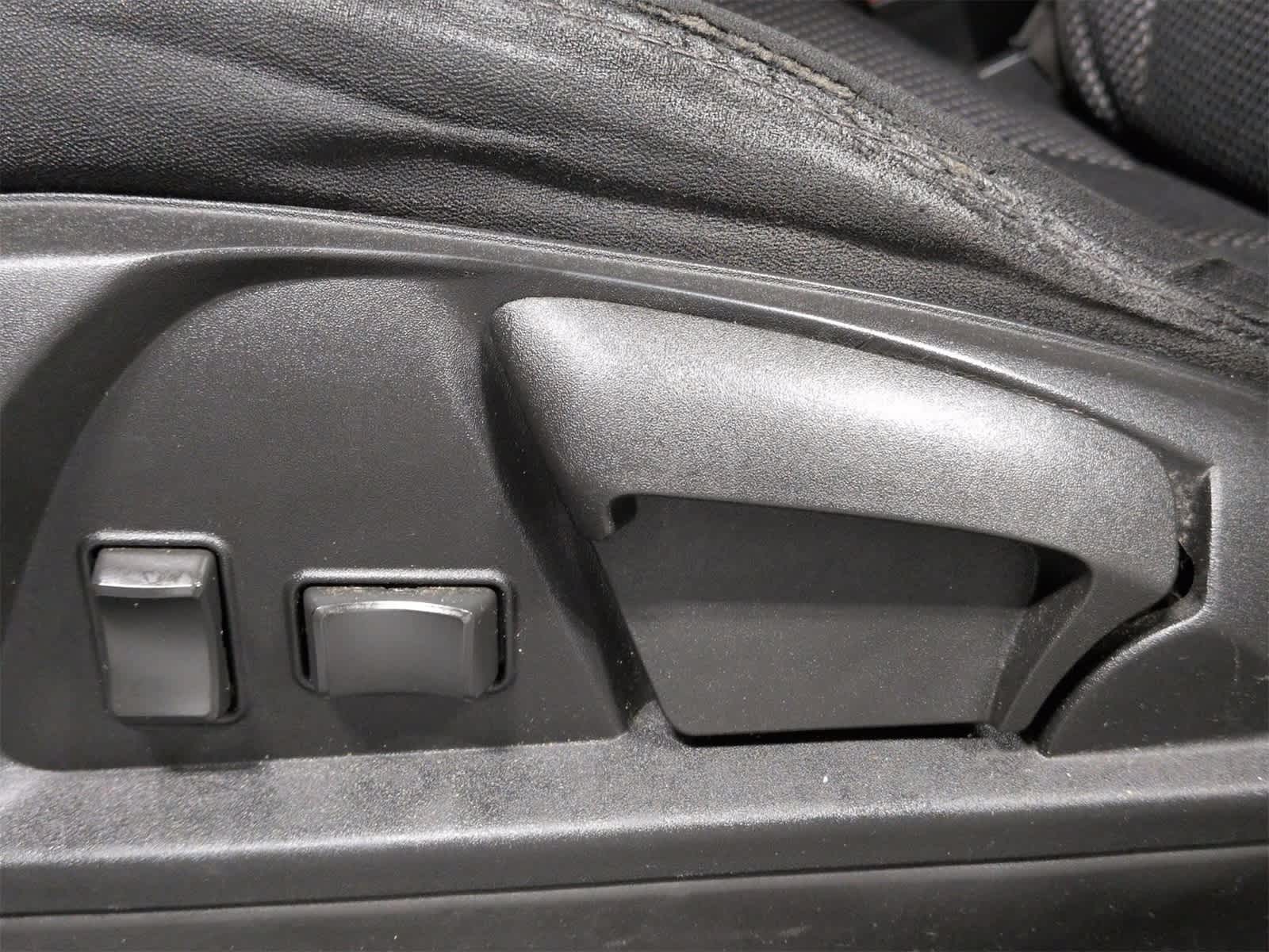 Thumbnail: 2015 Chevrolet Equinox - 18