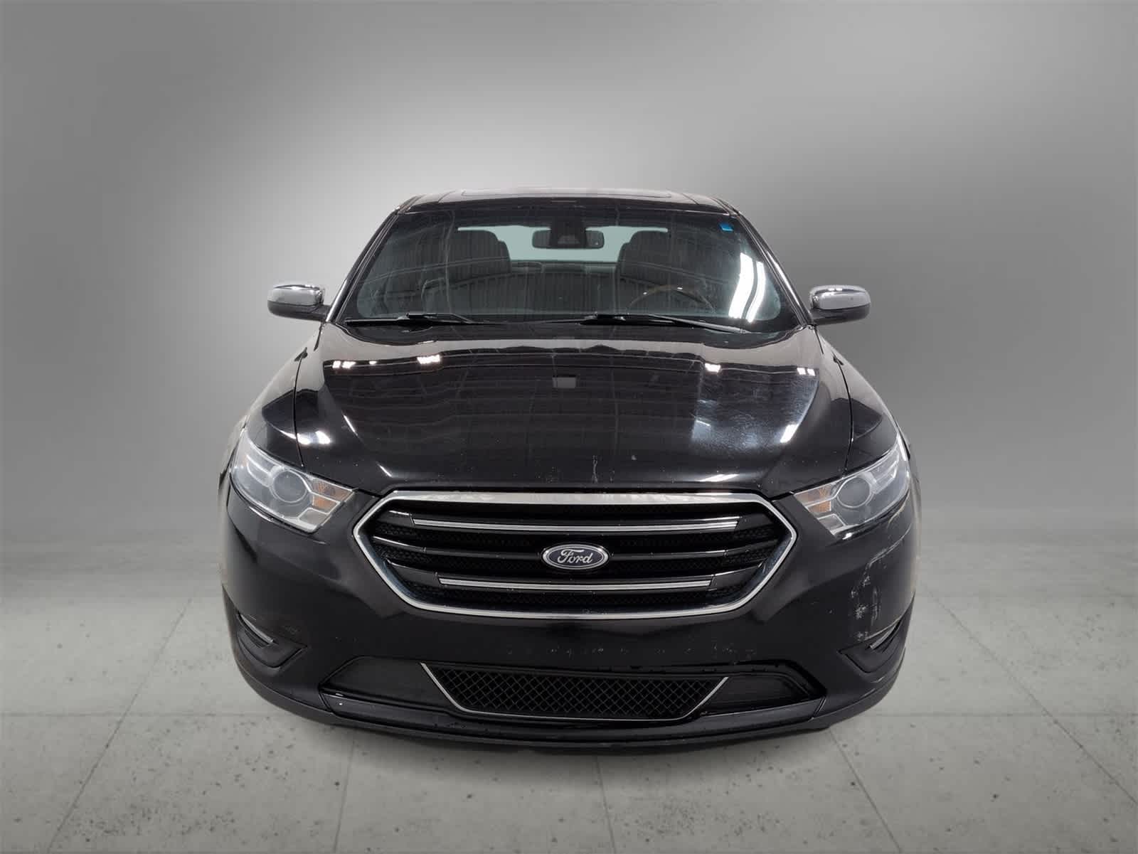 Thumbnail: 2016 Ford Taurus - 3