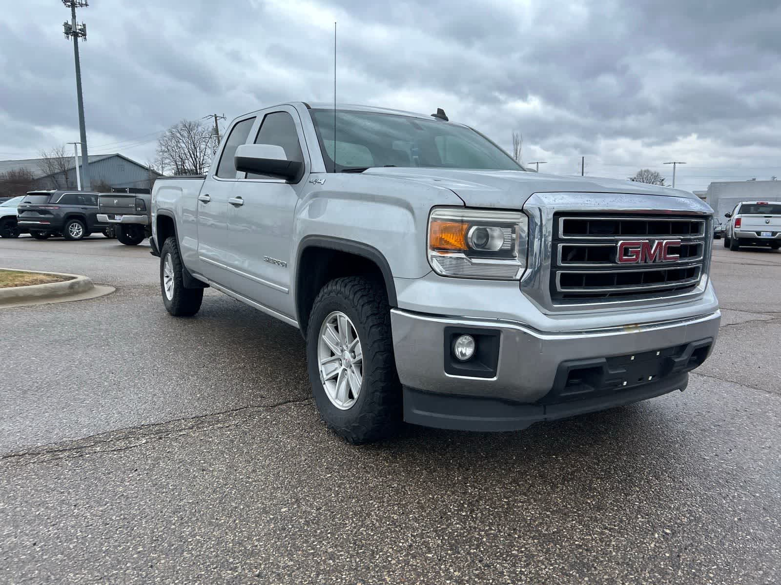 Thumbnail: 2015 GMC Sierra 1500 - 9