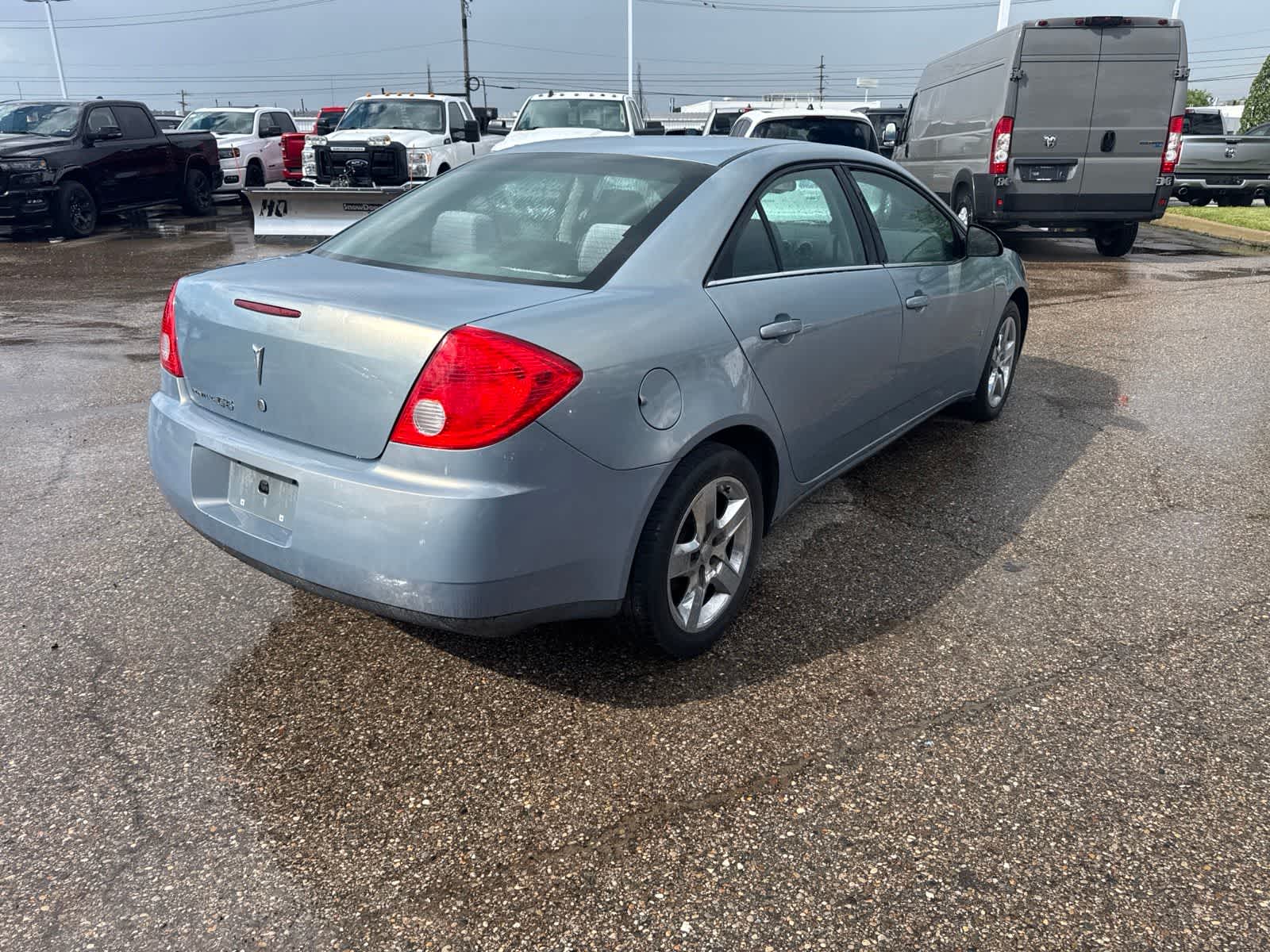 Thumbnail: 2009 Pontiac G6 - 6