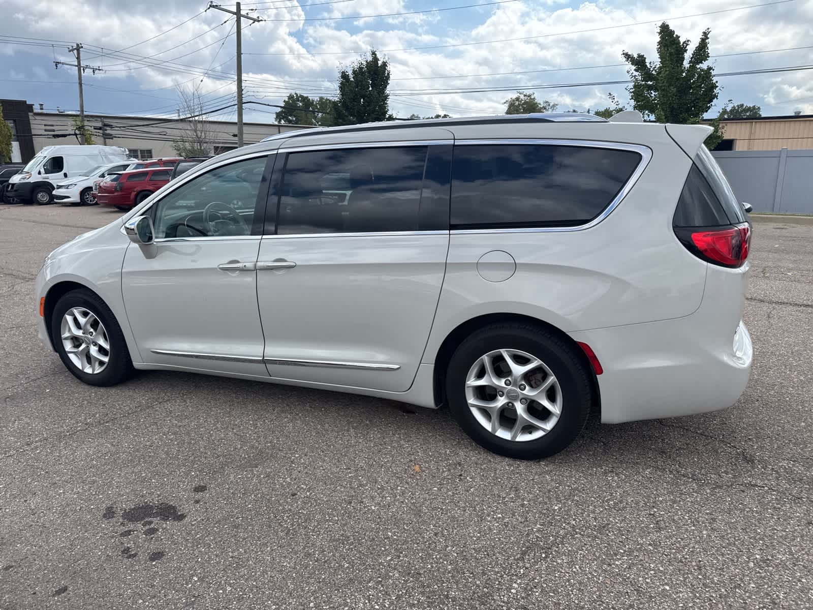 Thumbnail: 2020 Chrysler Pacifica - 26