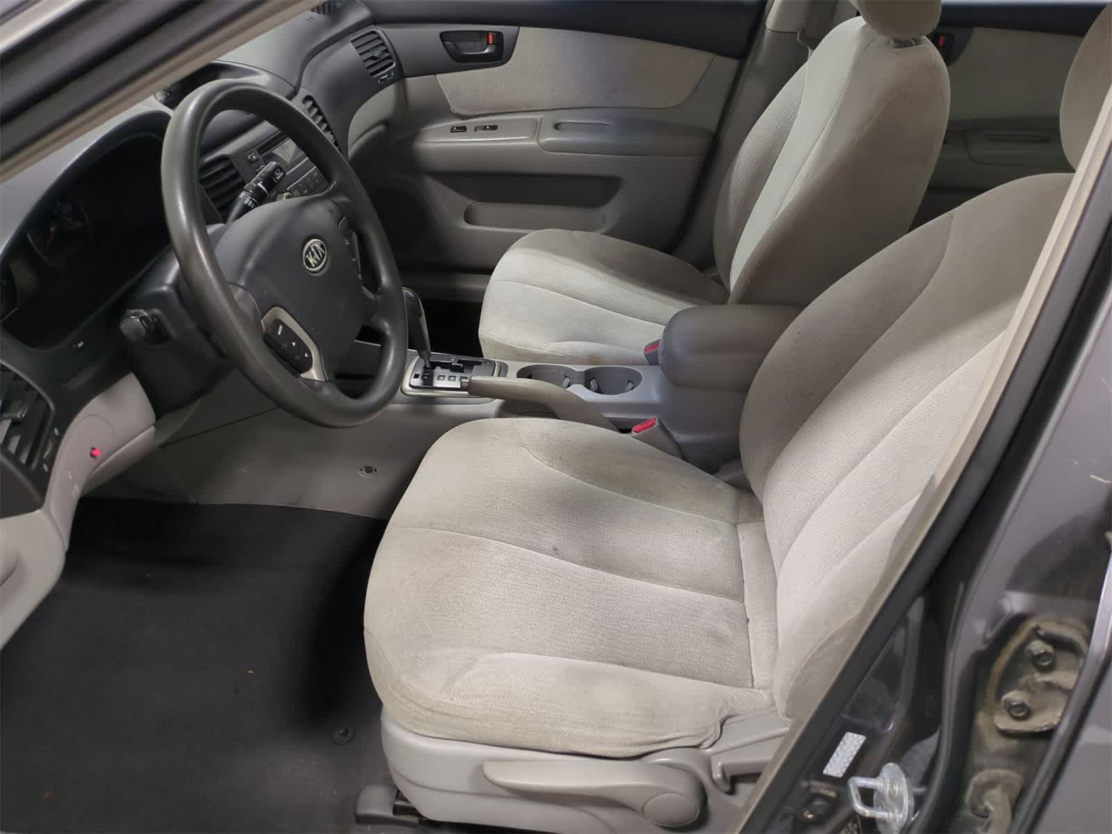 Thumbnail: 2008 Kia Optima - 16