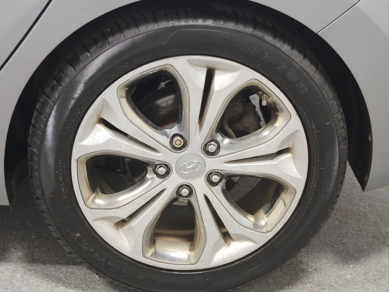 Thumbnail: 2014 Hyundai Elantra - 14