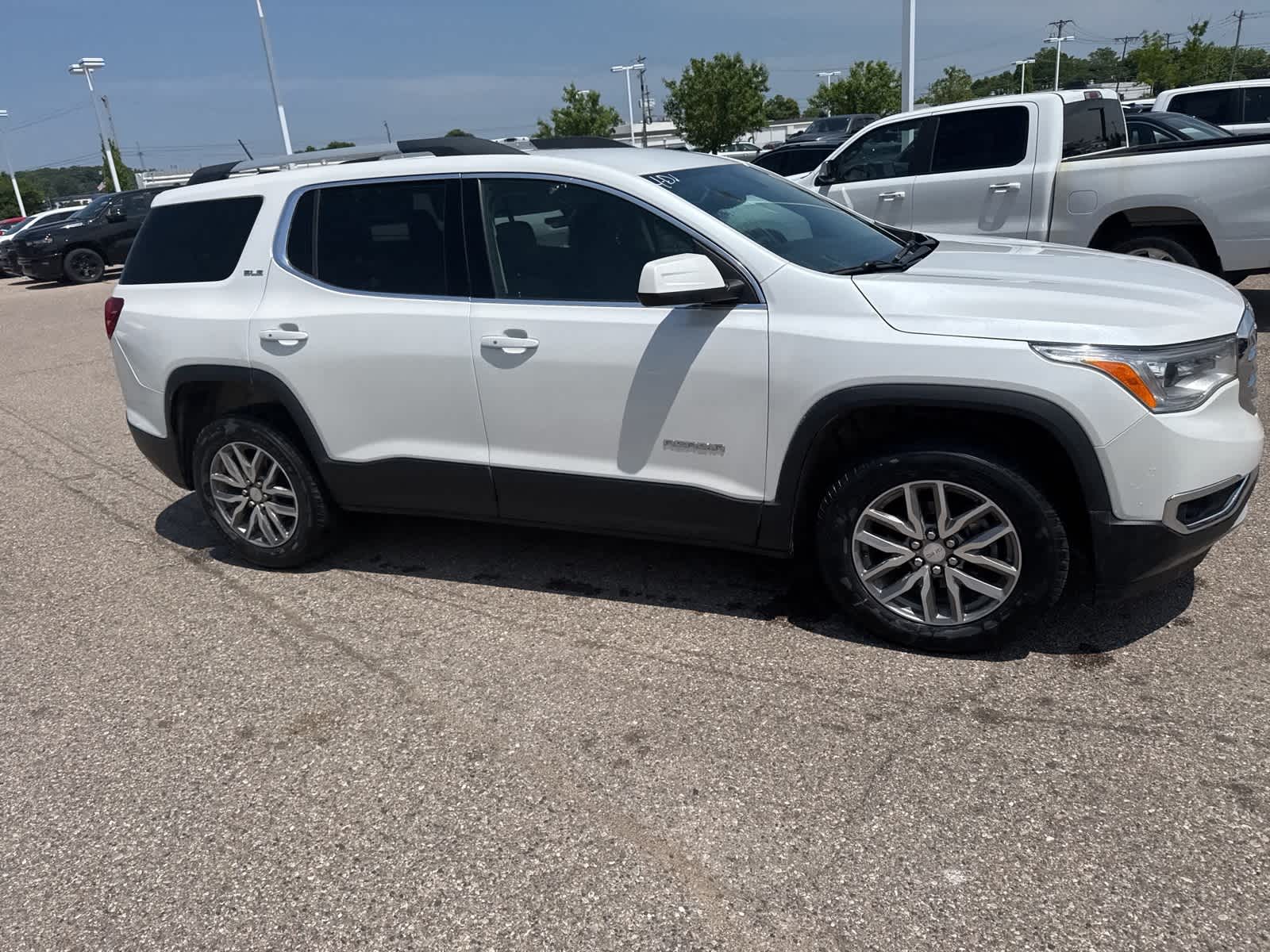 2019 GMC Acadia SLE 9