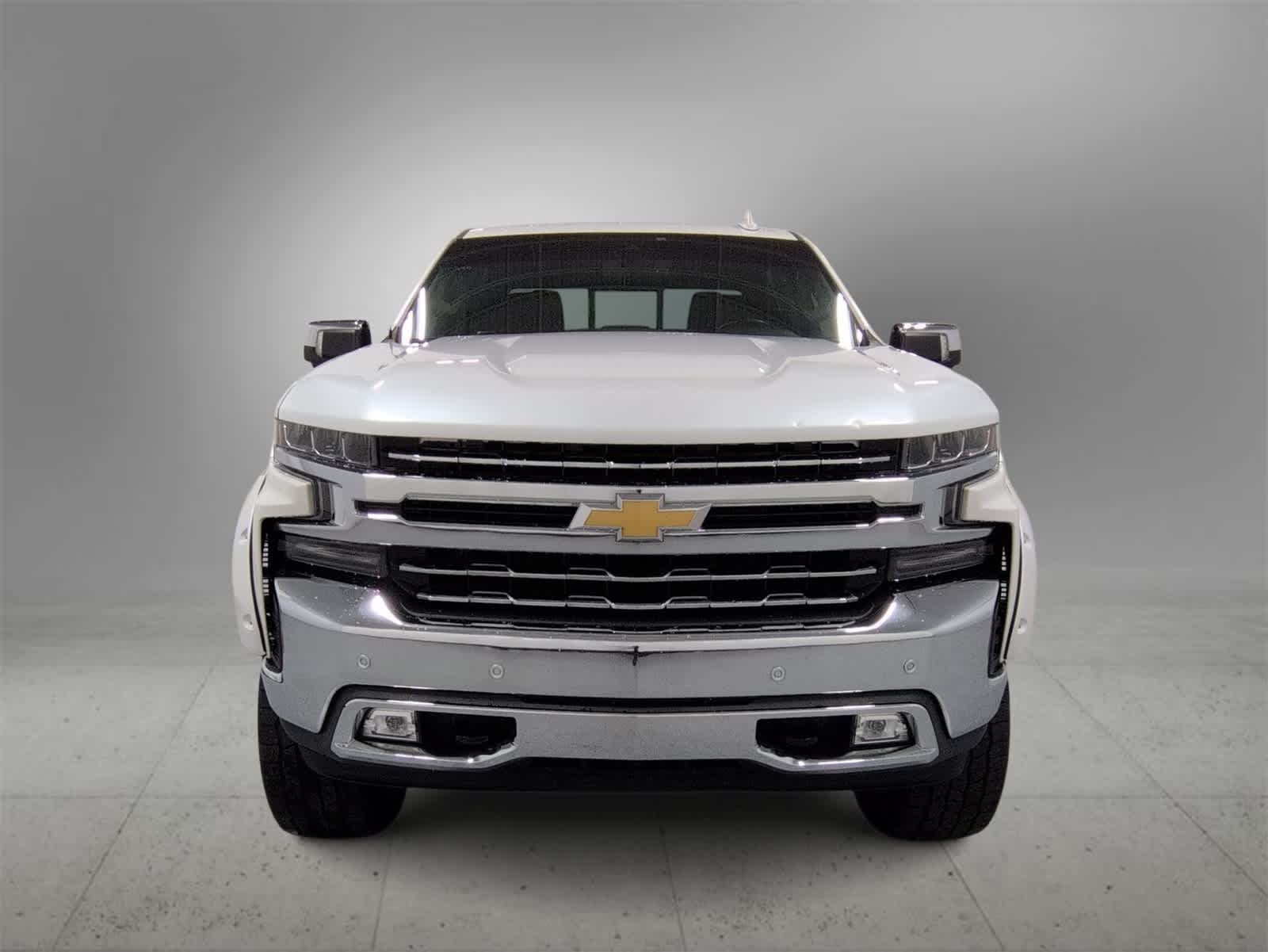 Thumbnail: 2019 Chevrolet Silverado 1500 - 3