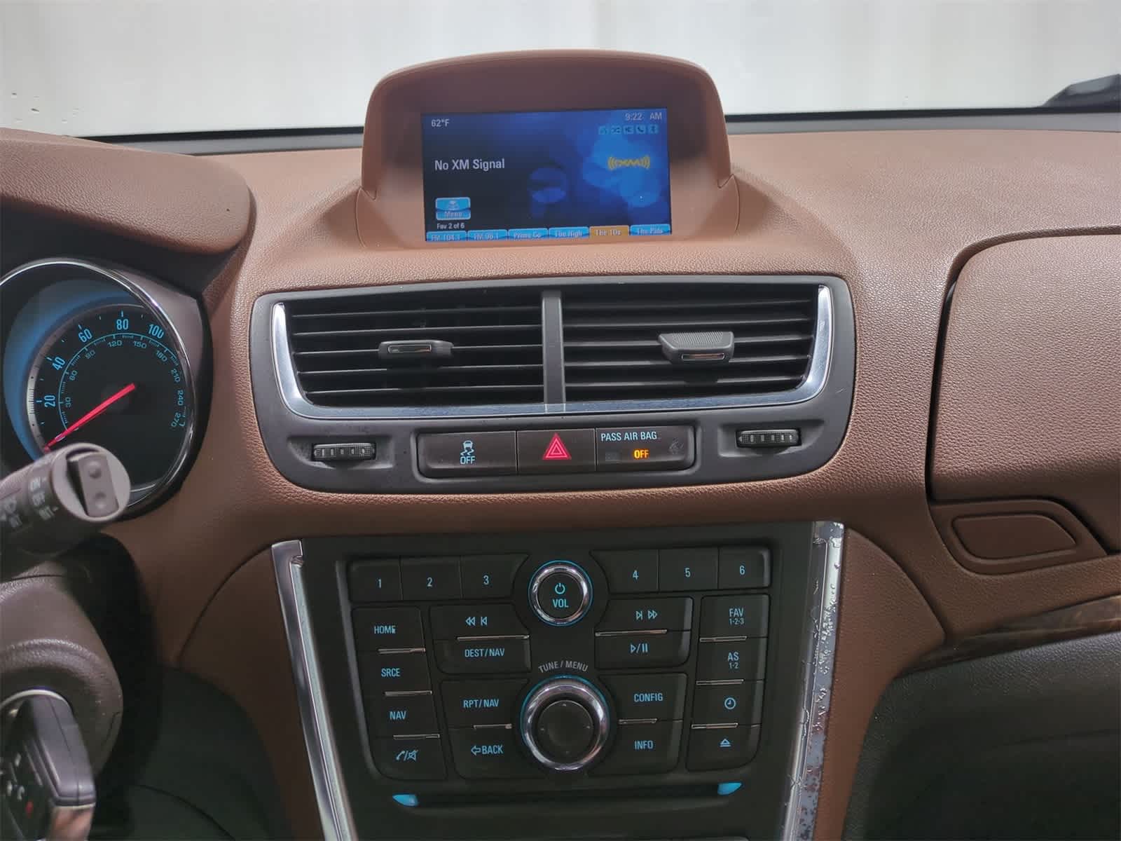 Thumbnail: 2016 Buick Encore - 30