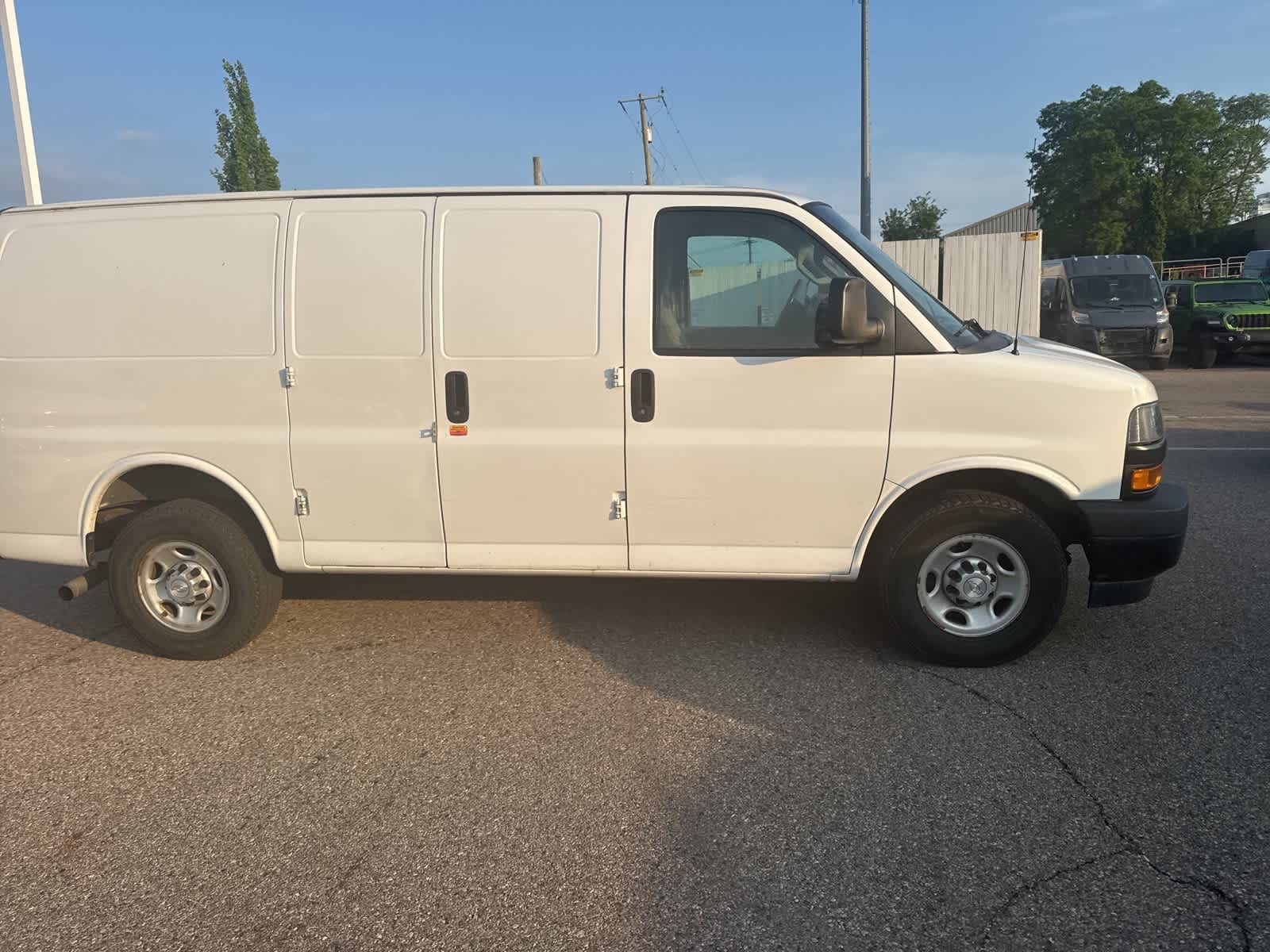 Thumbnail: 2018 Chevrolet Express - 10