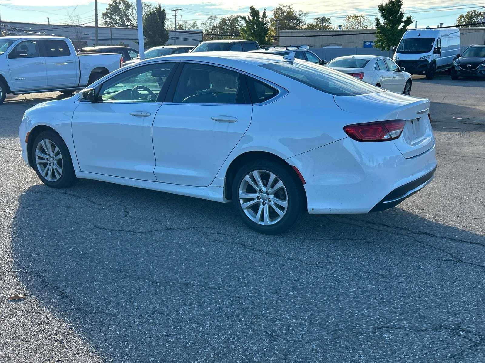 Thumbnail: 2017 Chrysler 200 - 23