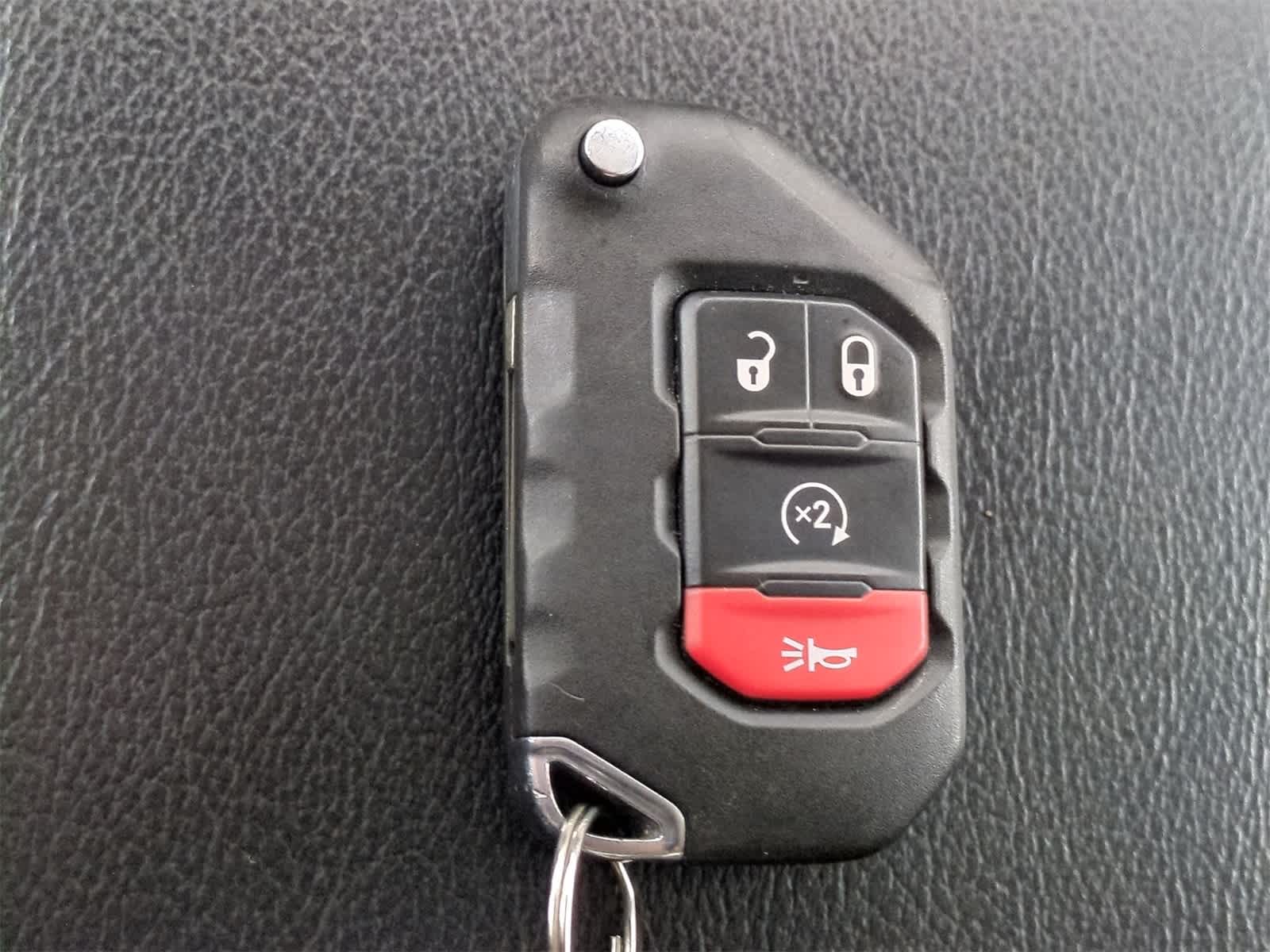Thumbnail: 2020 Jeep Wrangler - 29