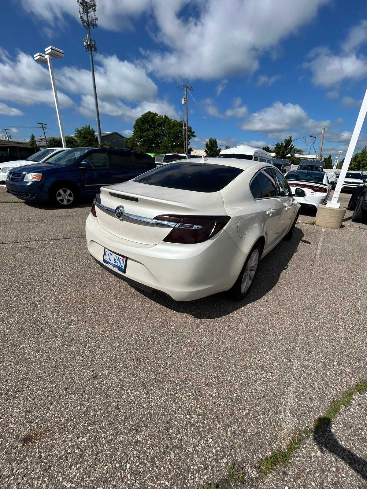 Thumbnail: 2014 Buick Regal - 19