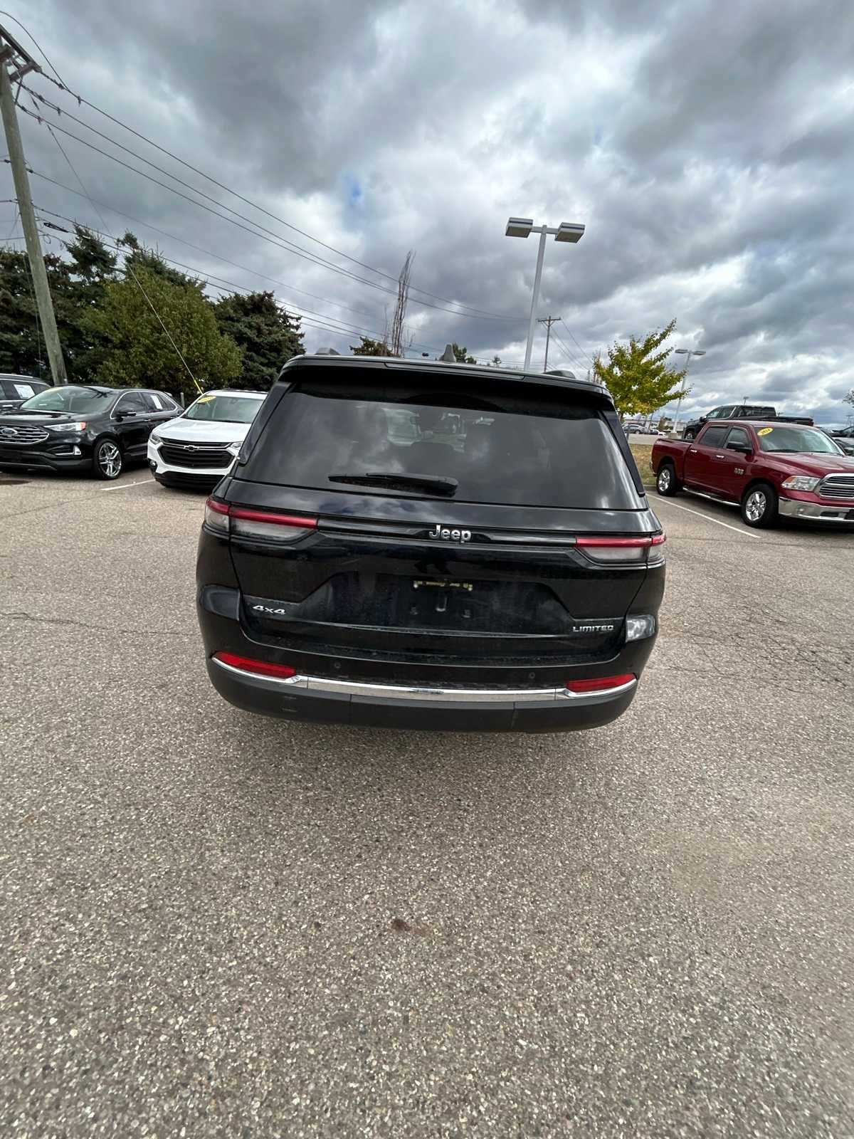 Thumbnail: 2023 Jeep Grand Cherokee - 21