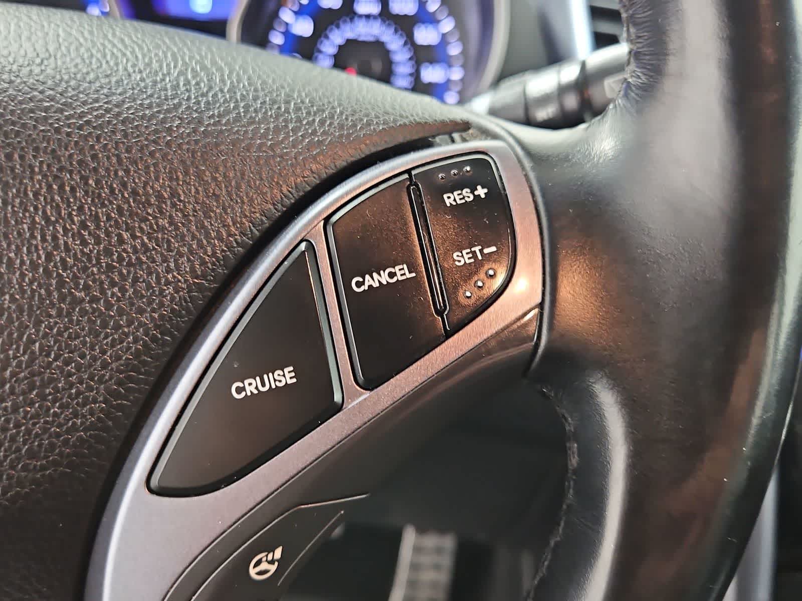 Thumbnail: 2014 Hyundai Elantra - 23