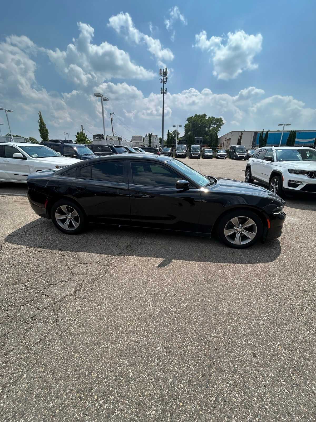 Thumbnail: 2015 Dodge Charger - 14