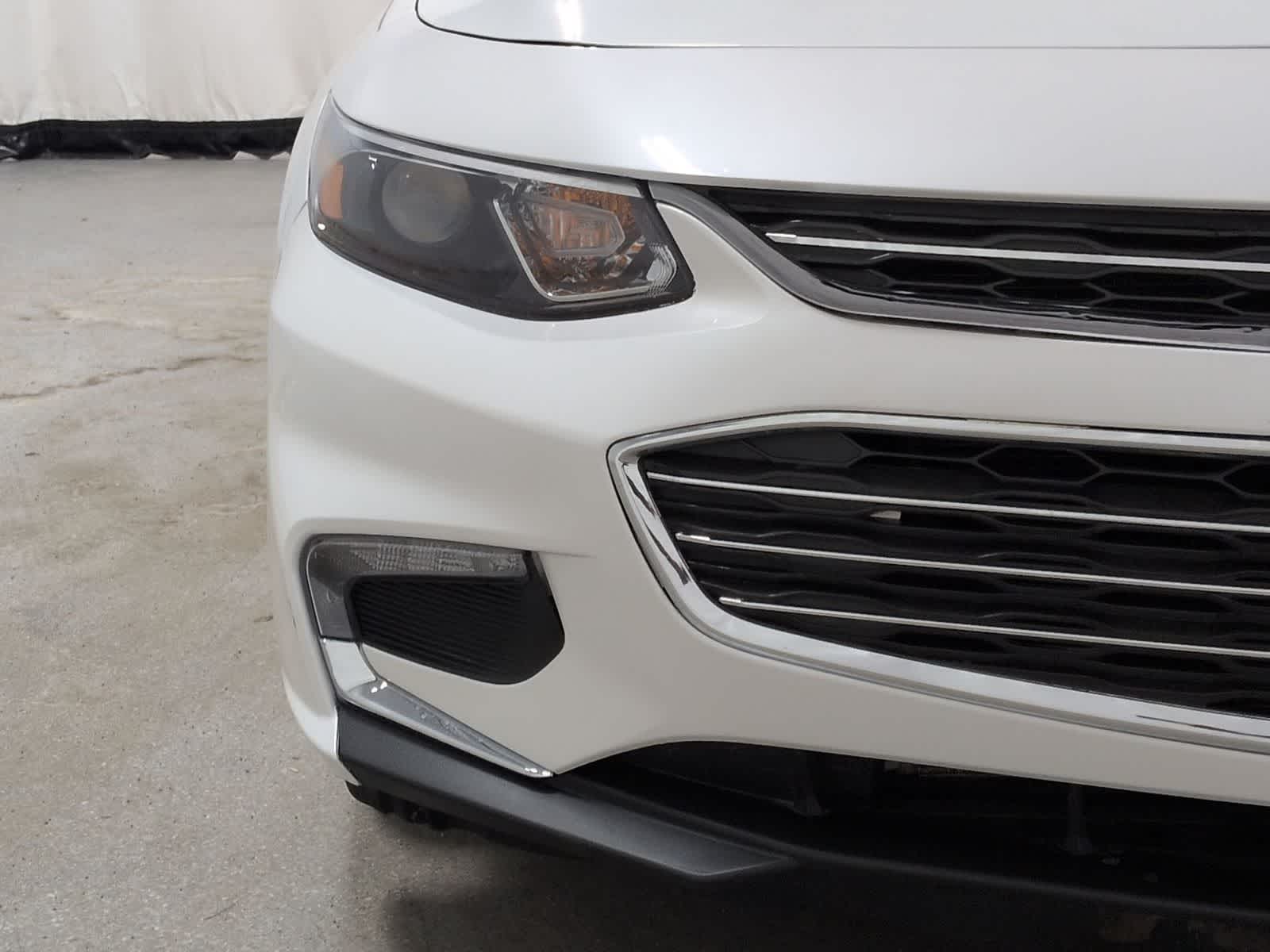 Thumbnail: 2018 Chevrolet Malibu - 11