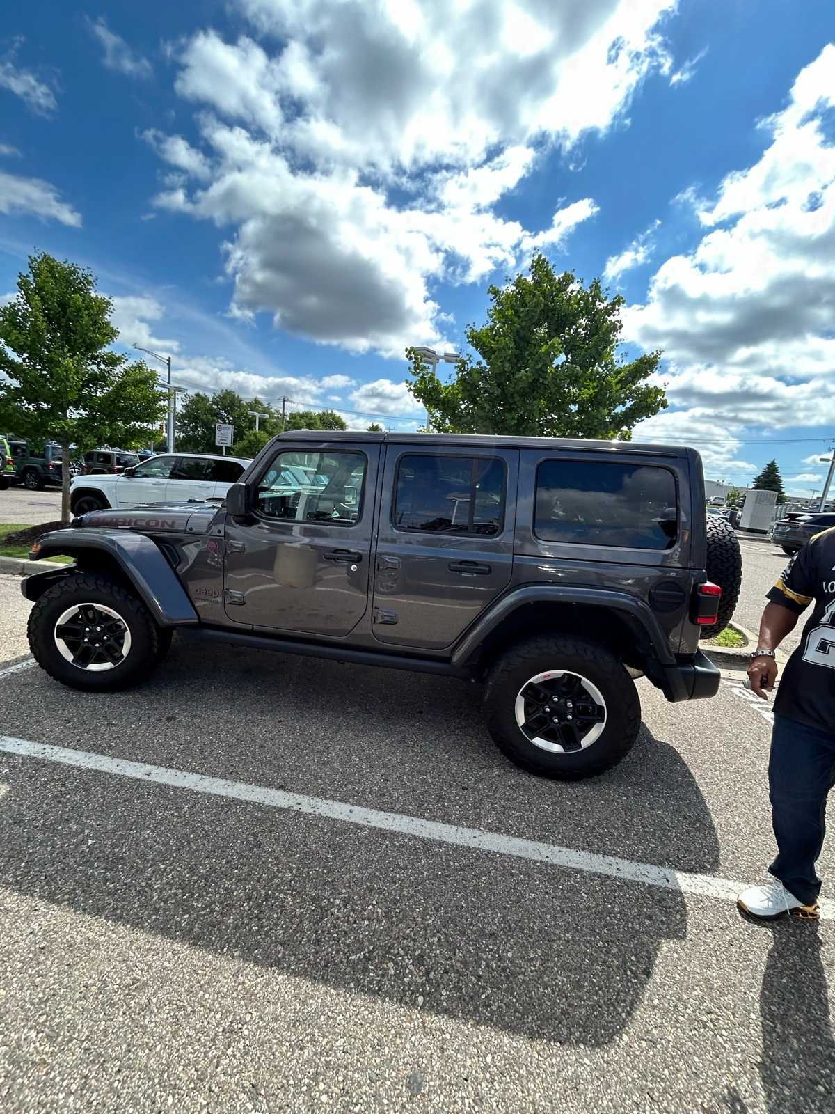 Thumbnail: 2021 Jeep Wrangler - 29