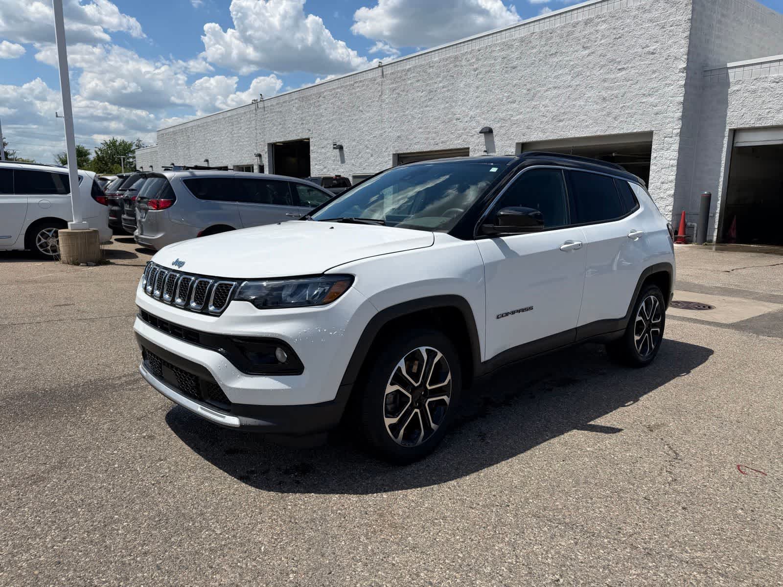 2023 Jeep Compass Limited 4X4's photo