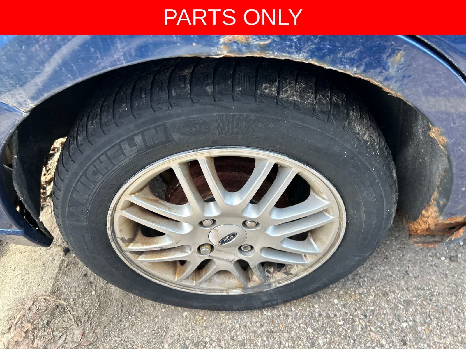 Thumbnail: 2009 Ford Focus - 24