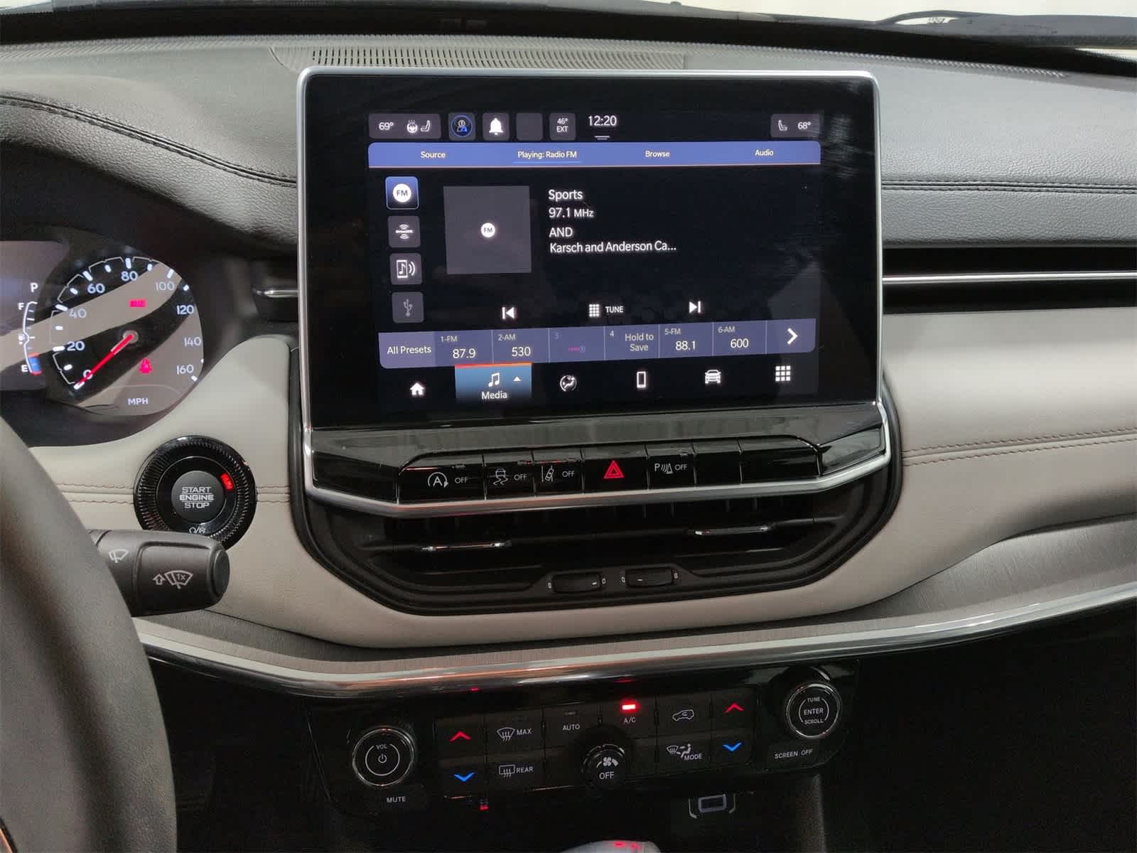 Thumbnail: 2023 Jeep Compass - 28