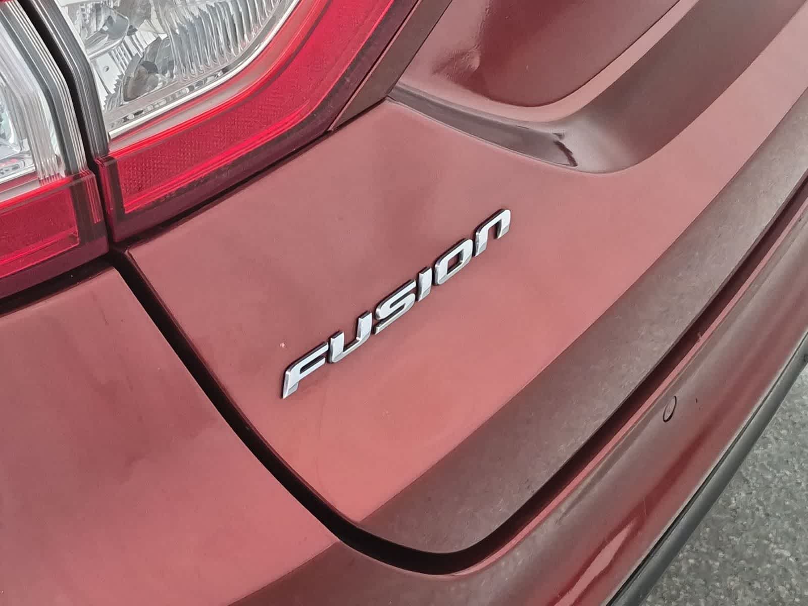 Thumbnail: 2014 Ford Fusion - 20