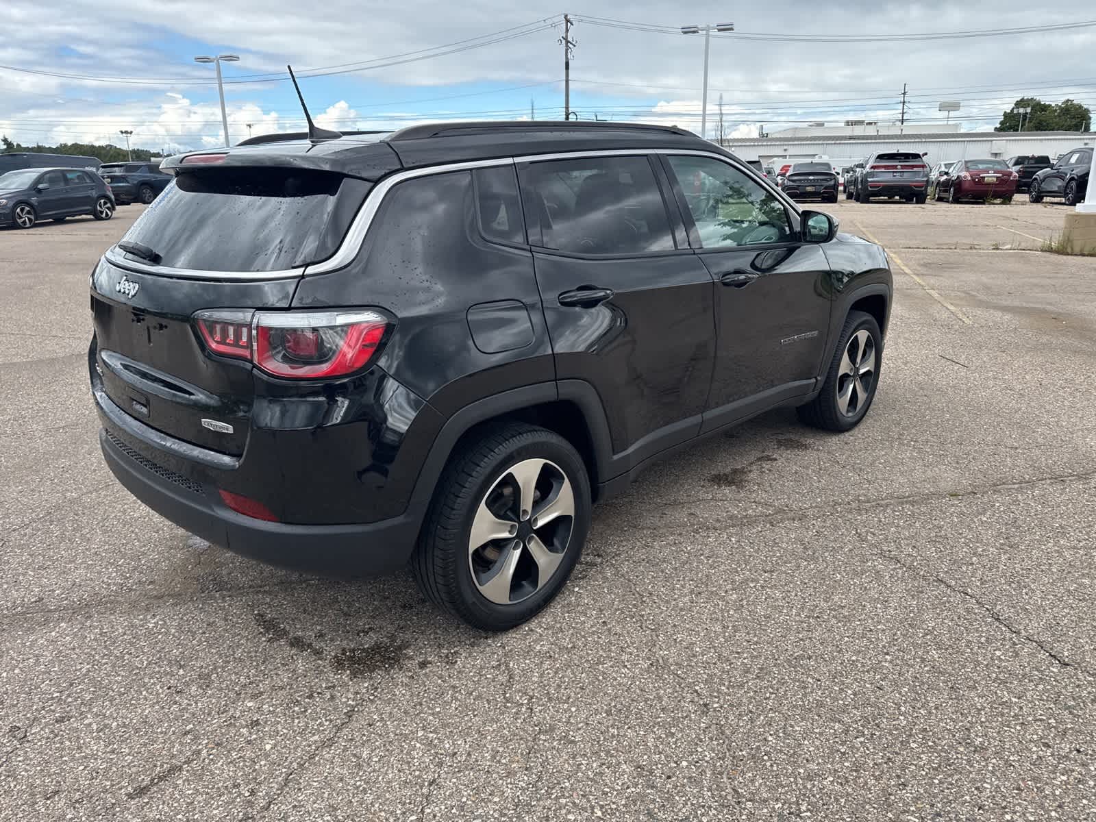 Thumbnail: 2018 Jeep Compass - 16