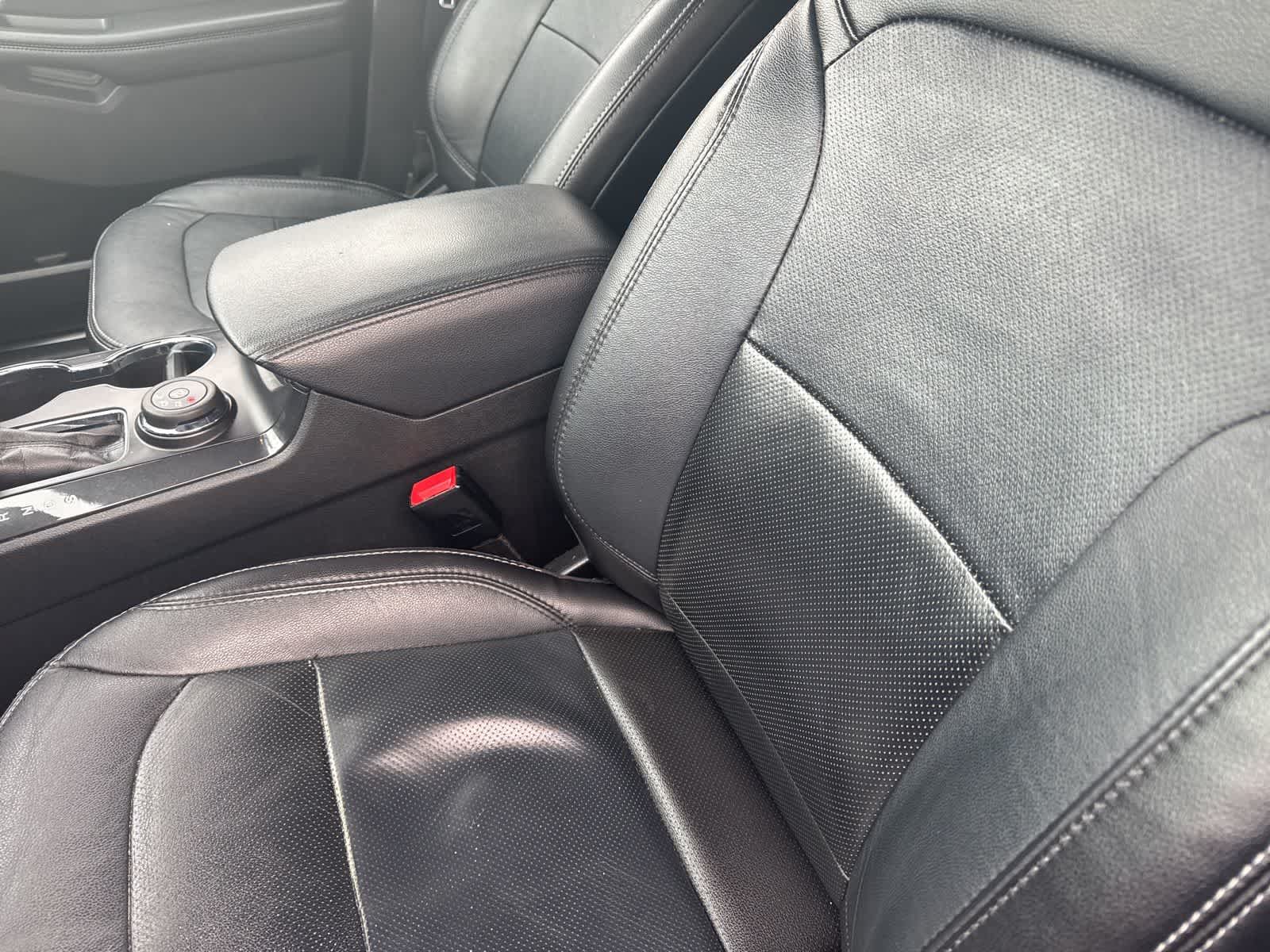 Thumbnail: 2019 Ford Explorer - 27