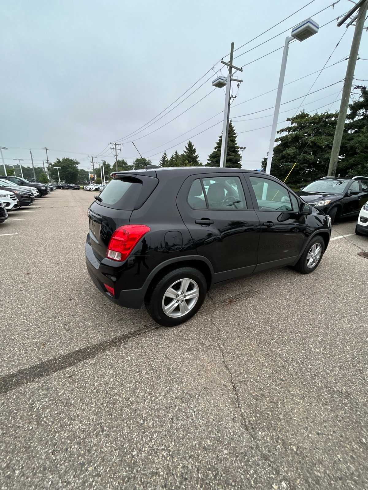 Thumbnail: 2019 Chevrolet Trax - 18