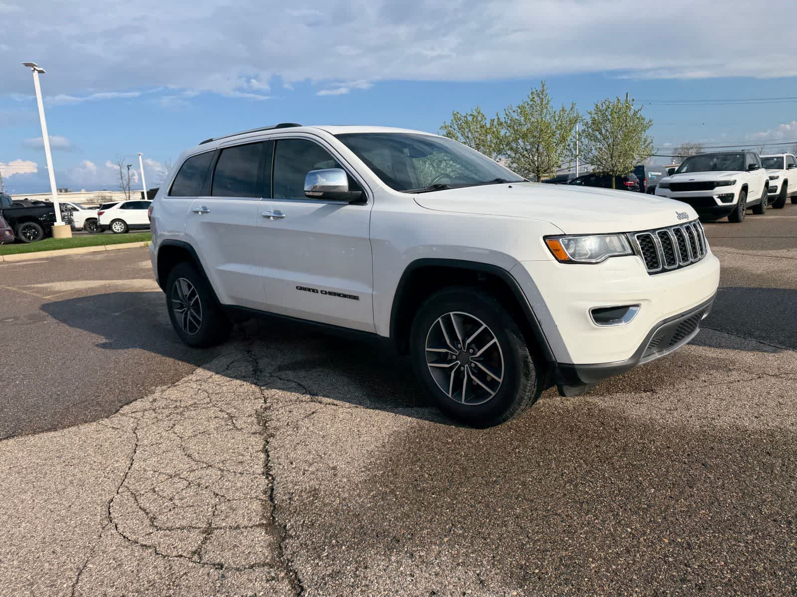 Thumbnail: 2021 Jeep Grand Cherokee - 8