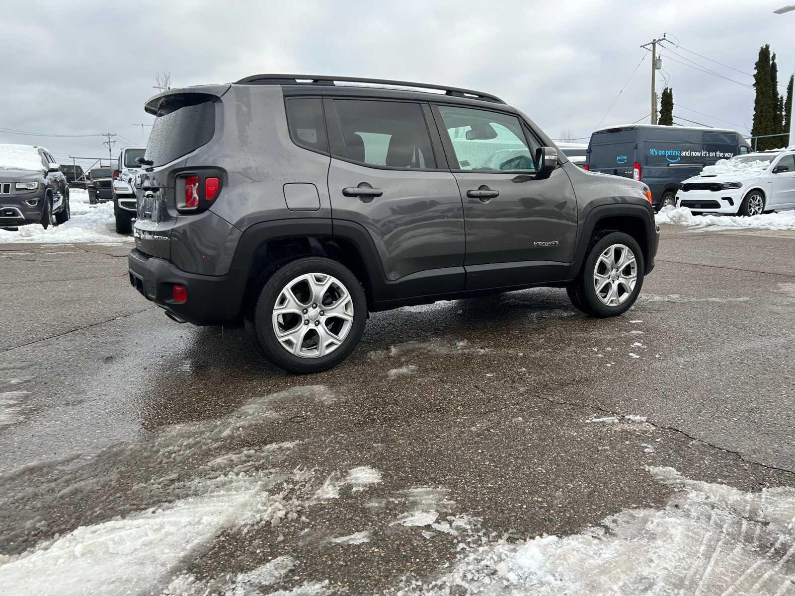 Thumbnail: 2019 Jeep Renegade - 12