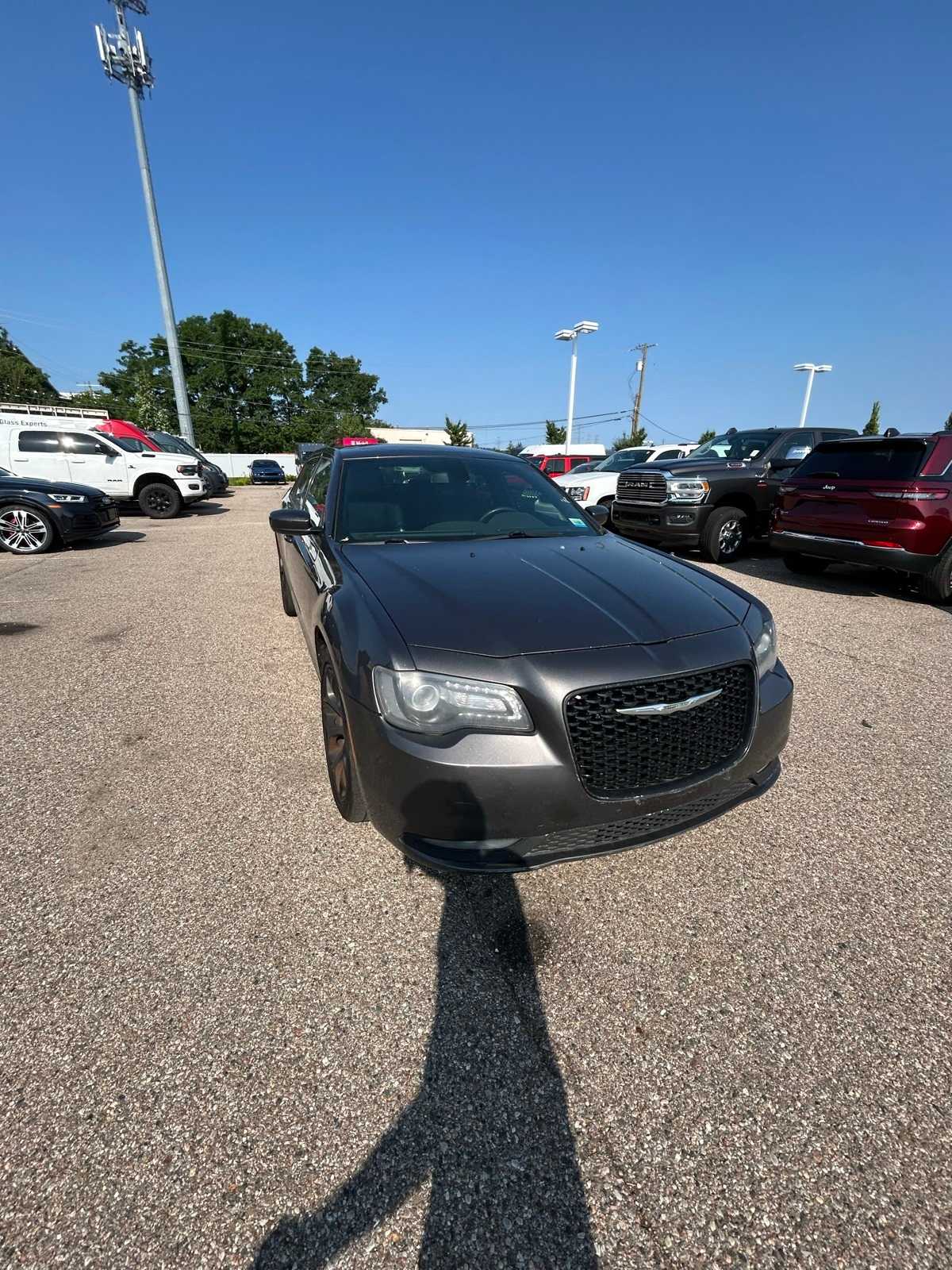 Thumbnail: 2019 Chrysler 300 - 5