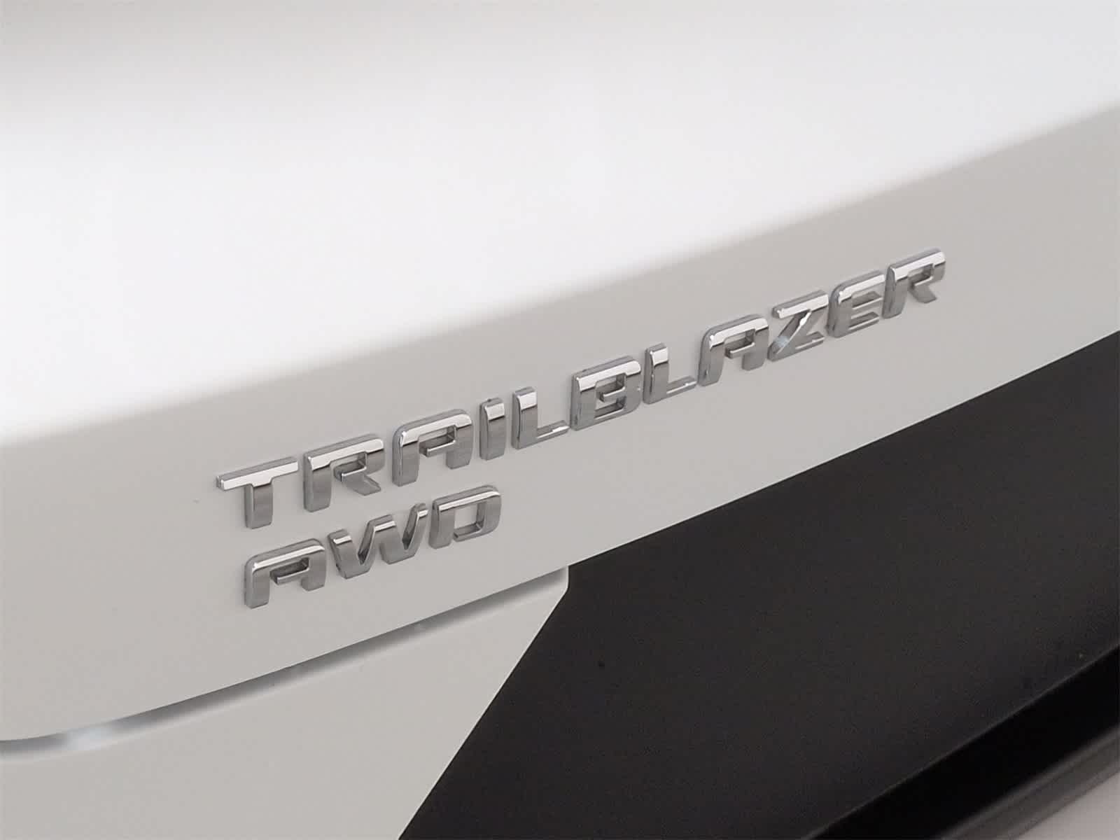 Thumbnail: 2025 Chevrolet TrailBlazer - 13